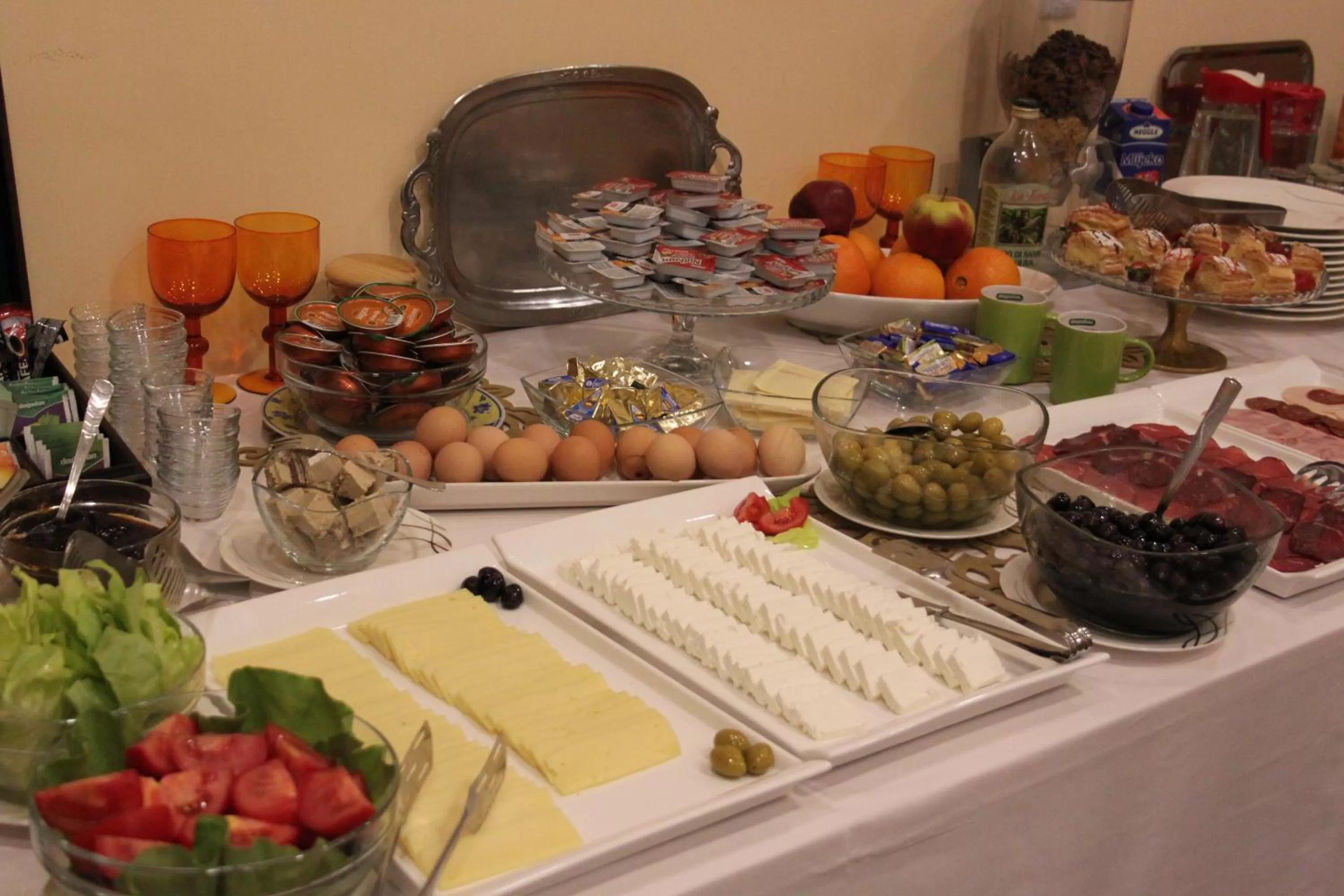 Buffet breakfast in Hotel Berr