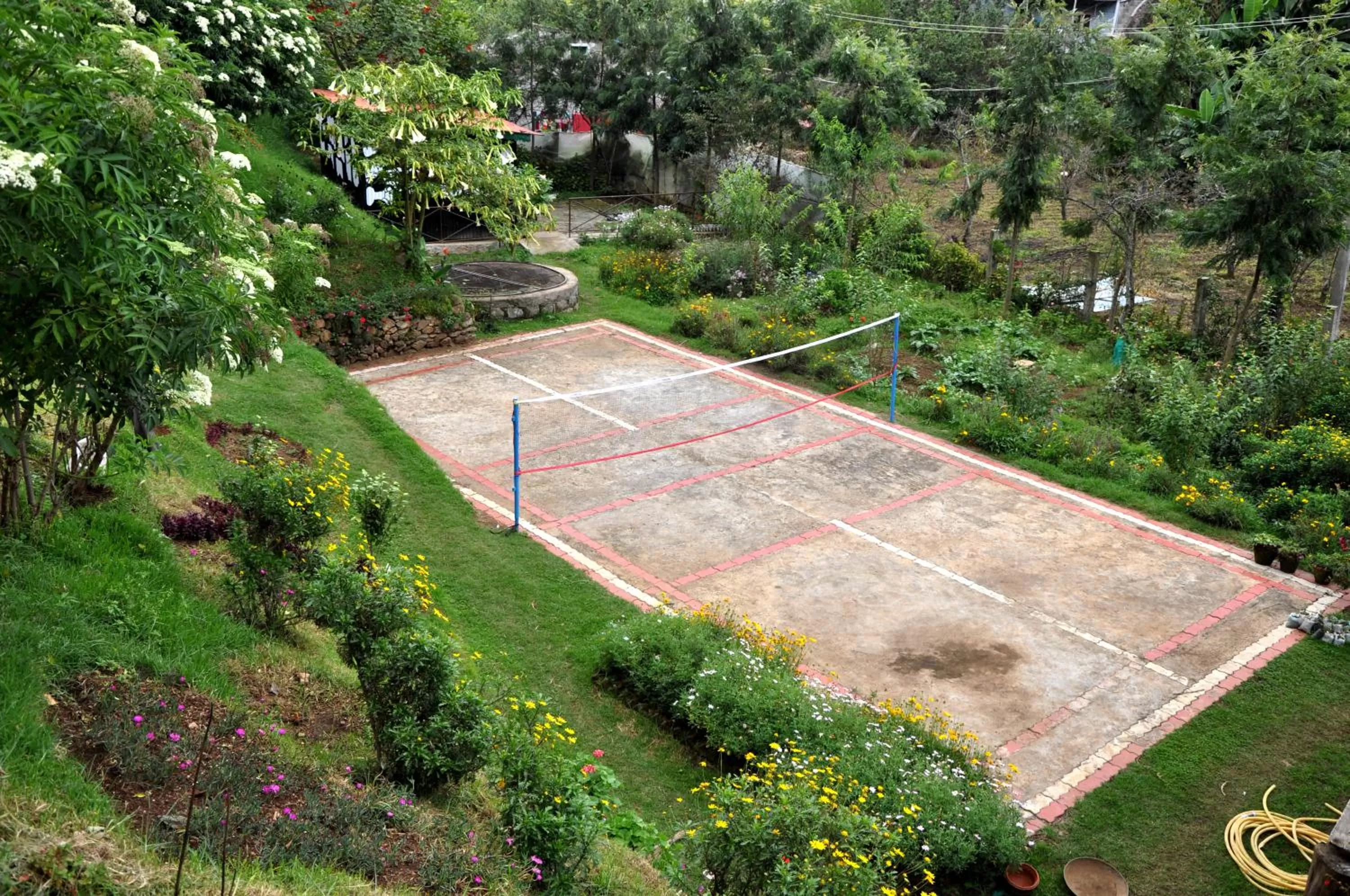 Children play ground in Pine Borough Inn
