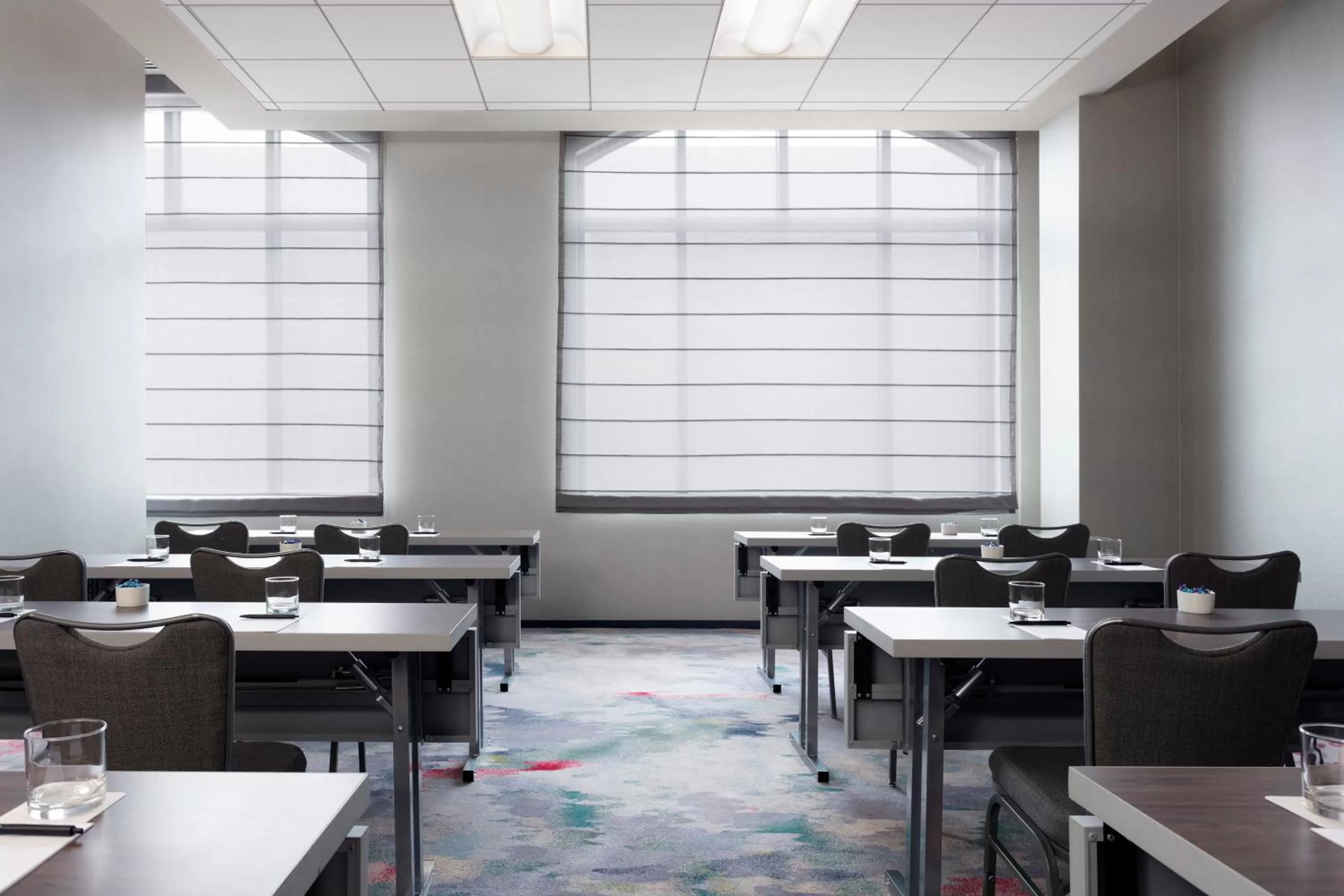 Meeting/conference room in The Lofton Hotel Minneapolis, Tapestry Collection by Hilton