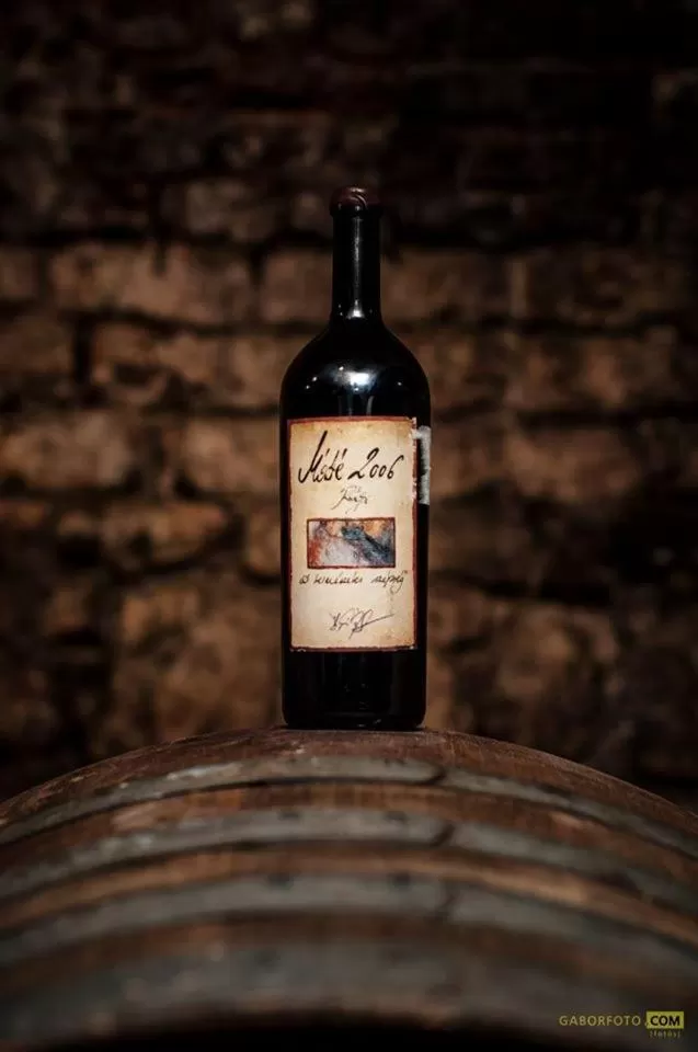 Ráspi Apartman Étterem és Borászat