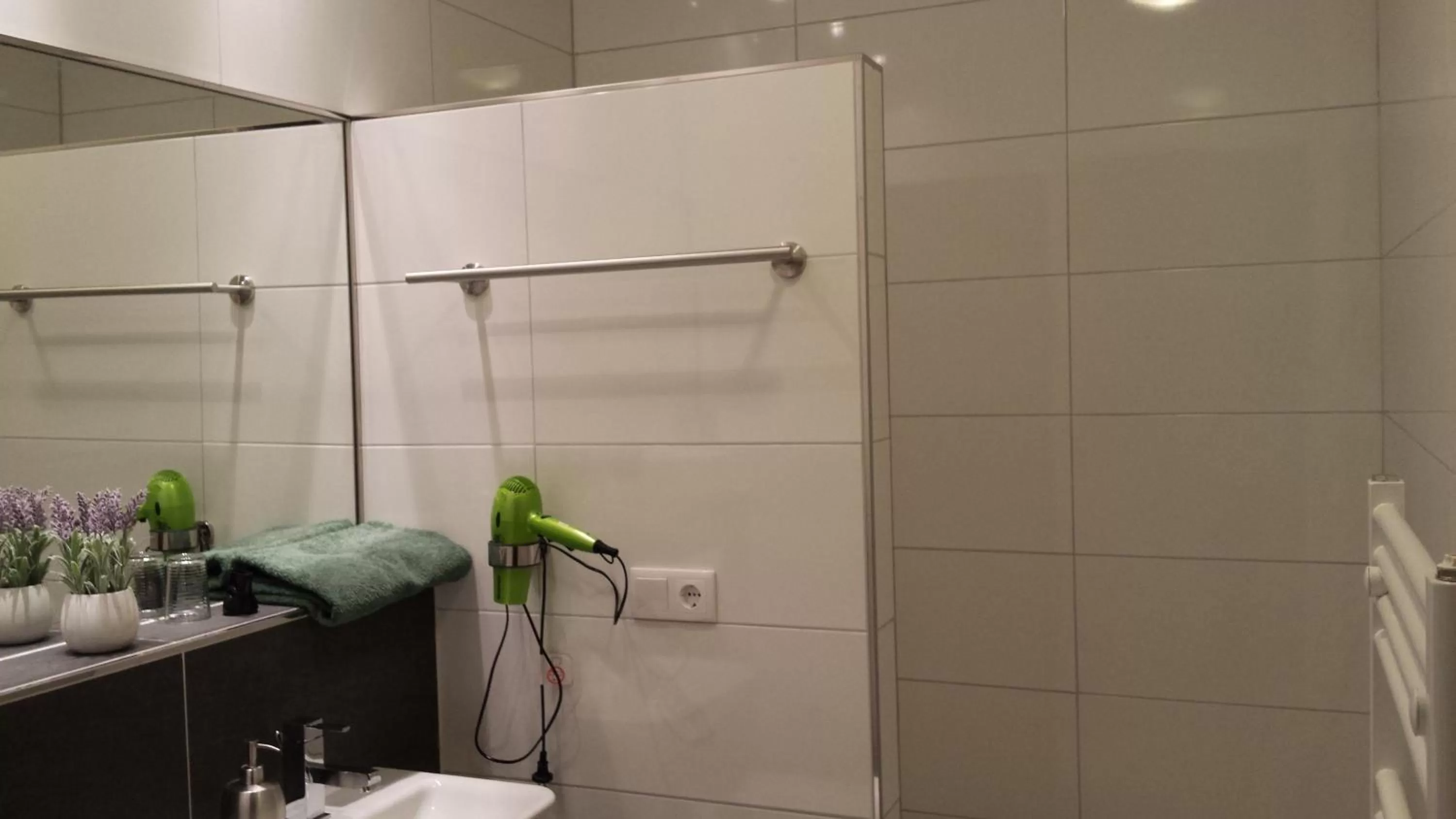 Toilet, Bathroom in B&B Johannes-Hoeve