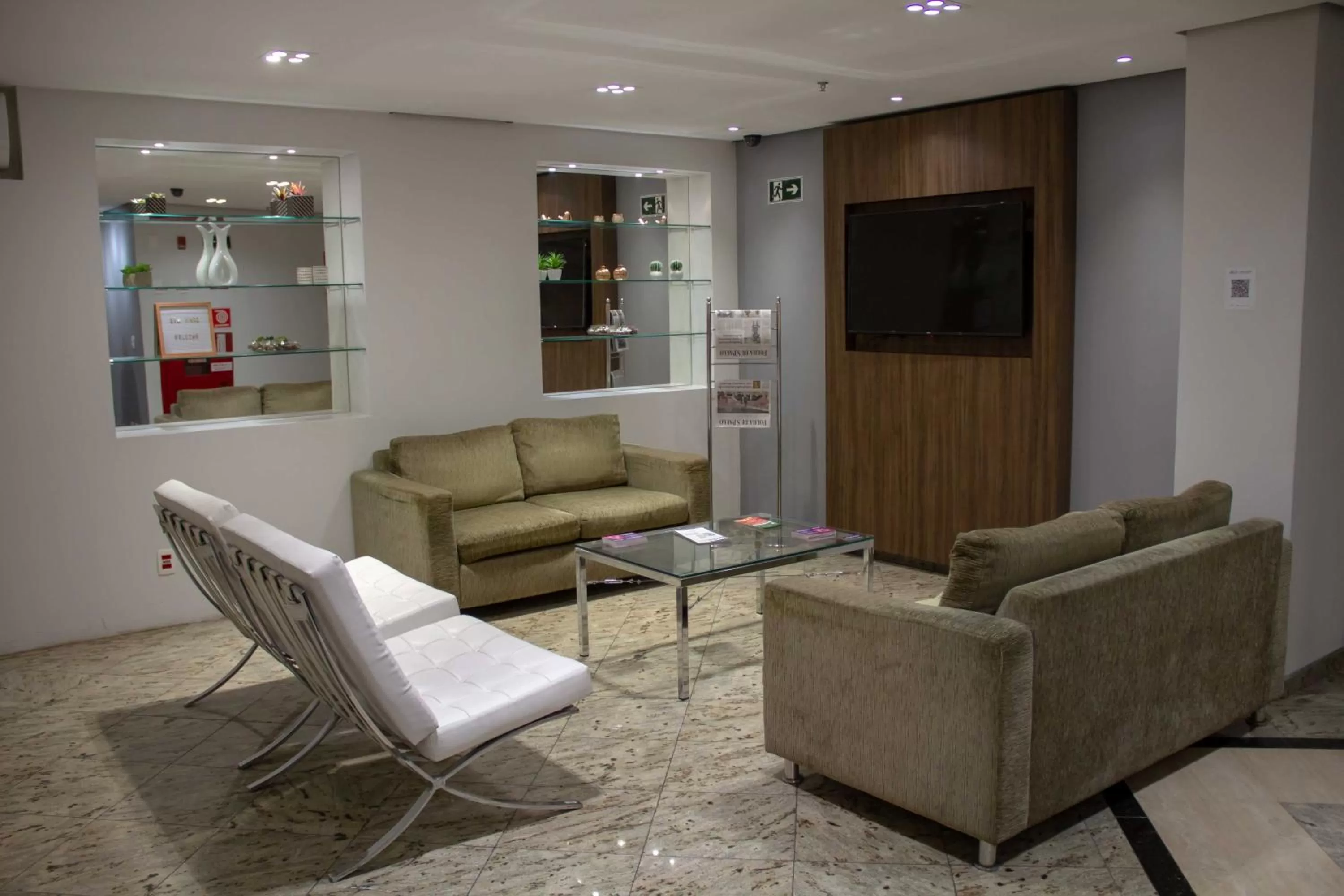 Aparthotel Twin Towers