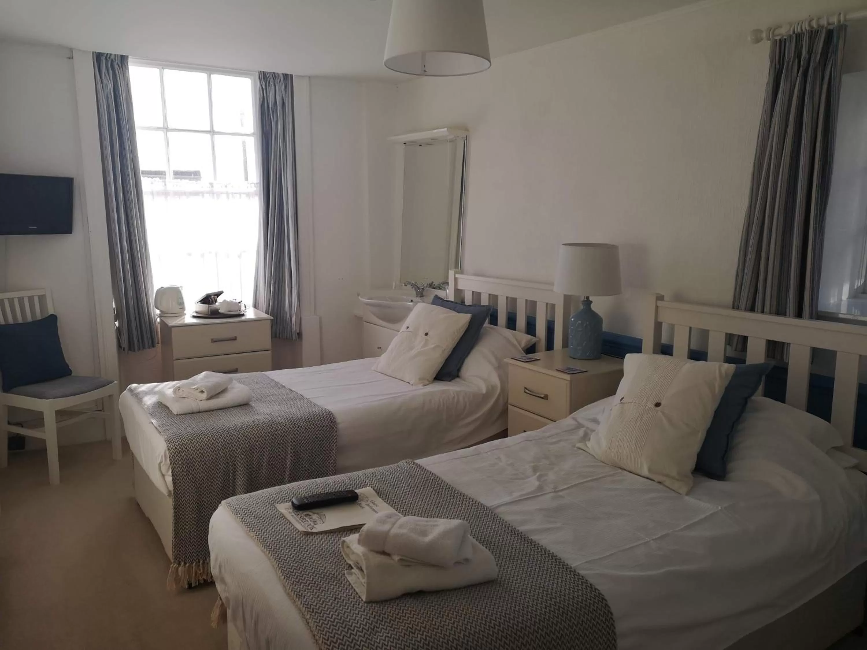 Guests, Bed in Kersbrook Guest Accommodation