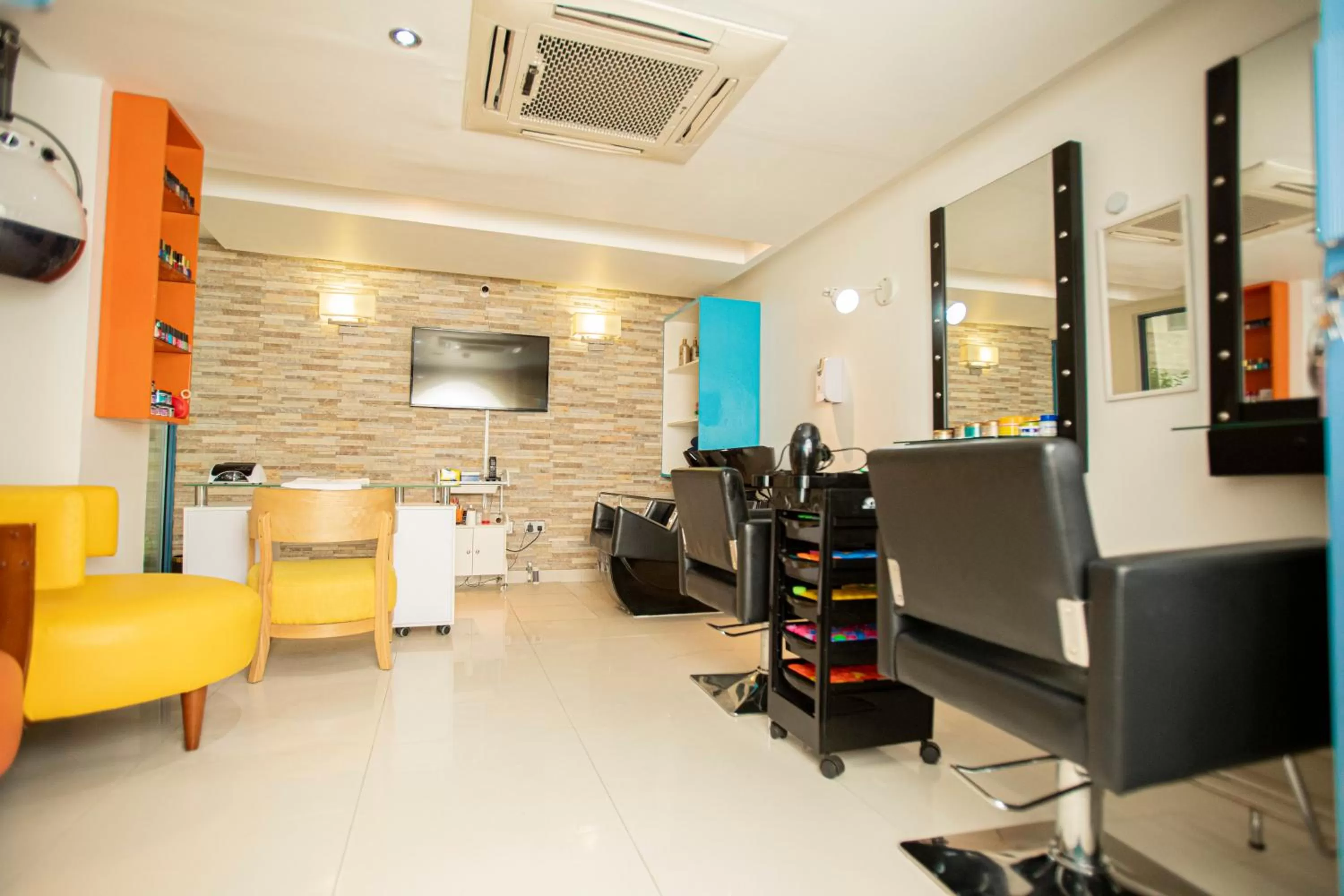 hair dryier in Best Western Premier Accra Airport Hotel