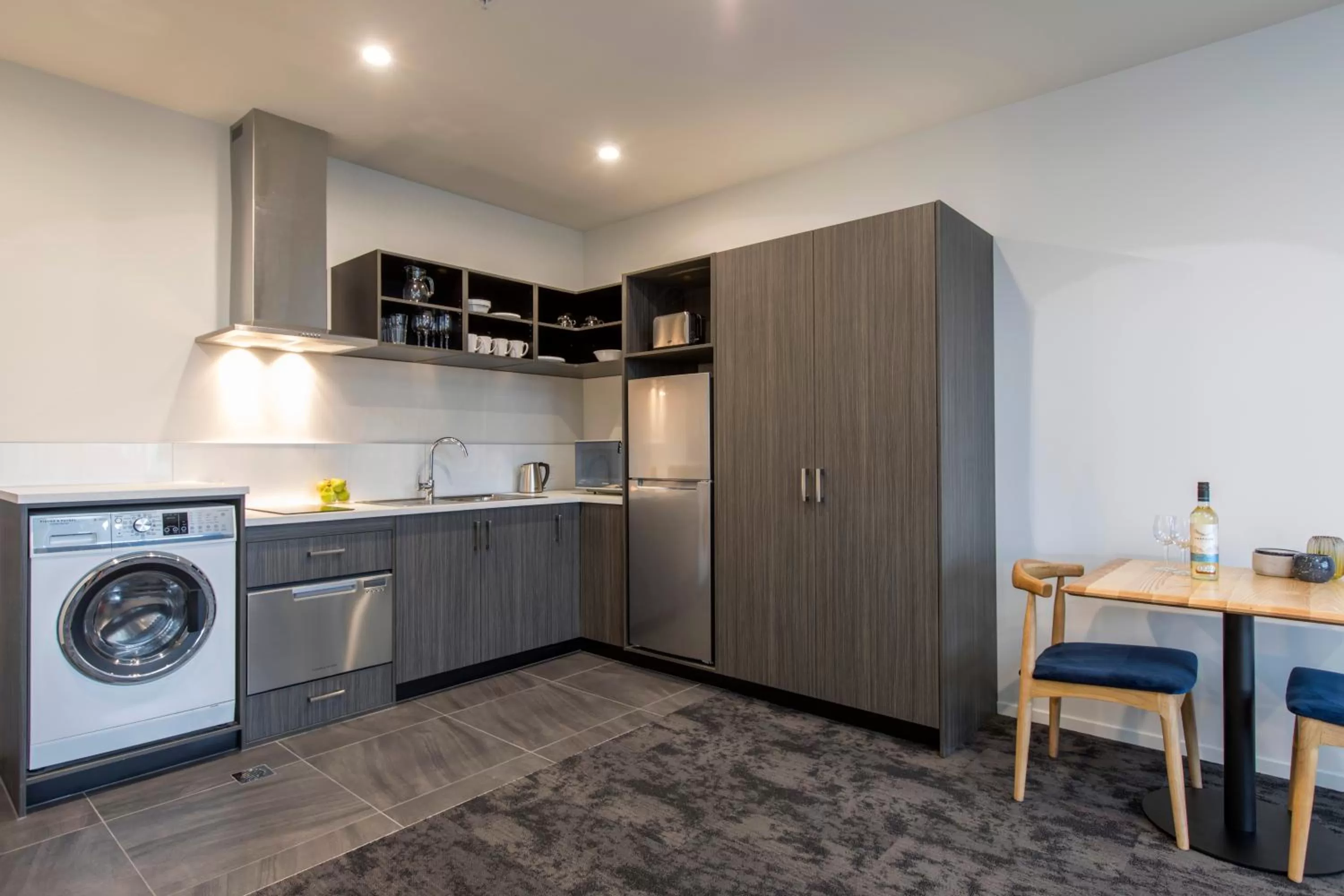 Kitchen or kitchenette in Quest on Manchester Serviced Apartments