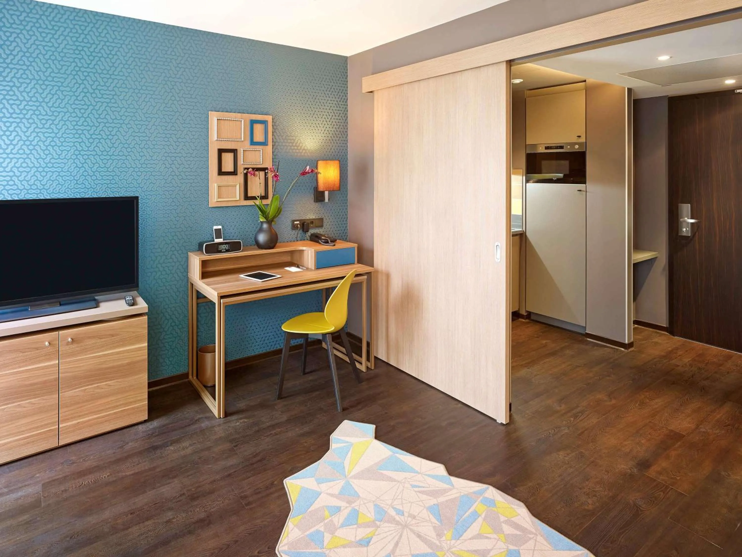 Photo of the whole room in Aparthotel Adagio Köln City