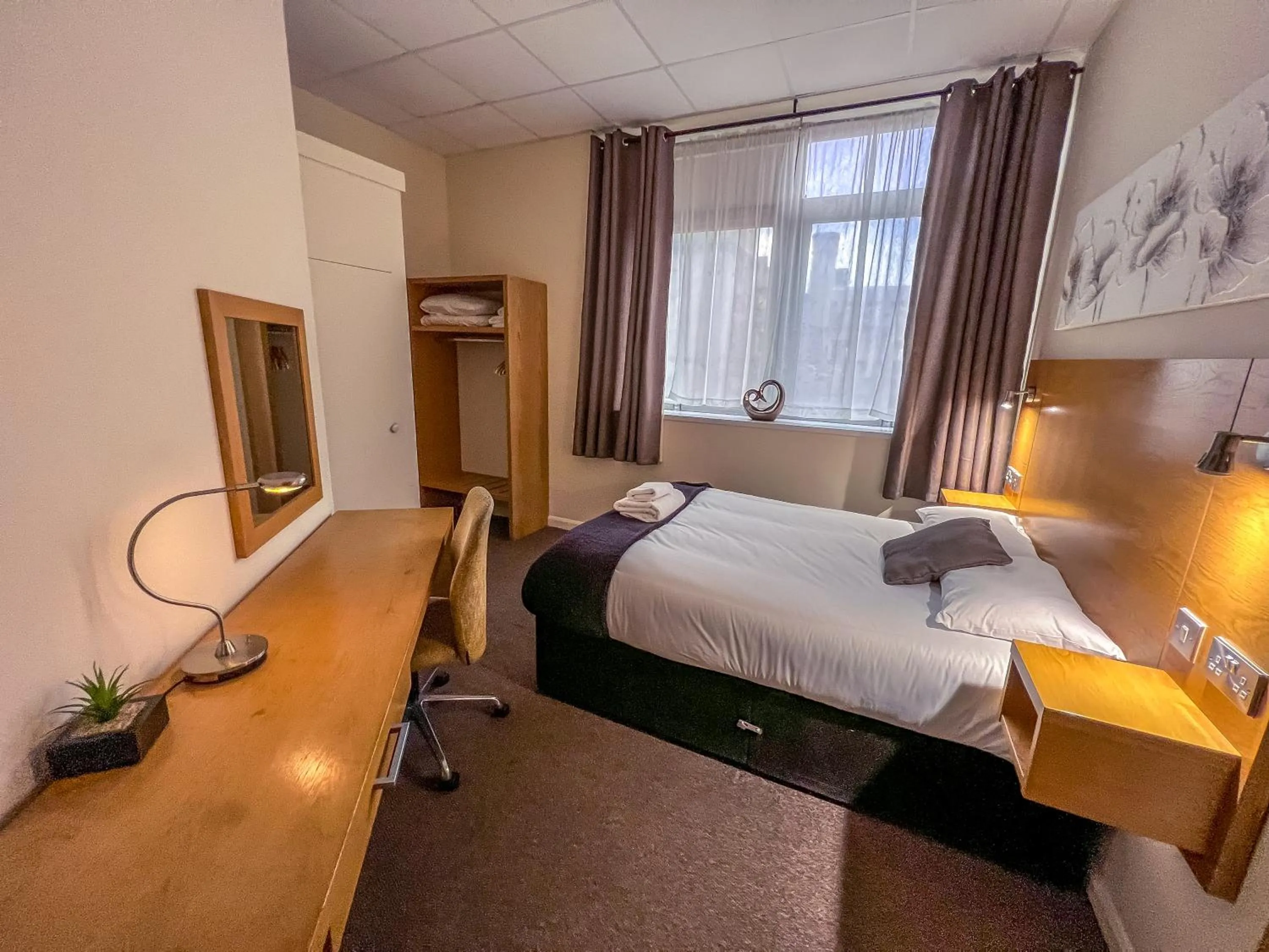 Bedroom in County Hall Apartment Hotel