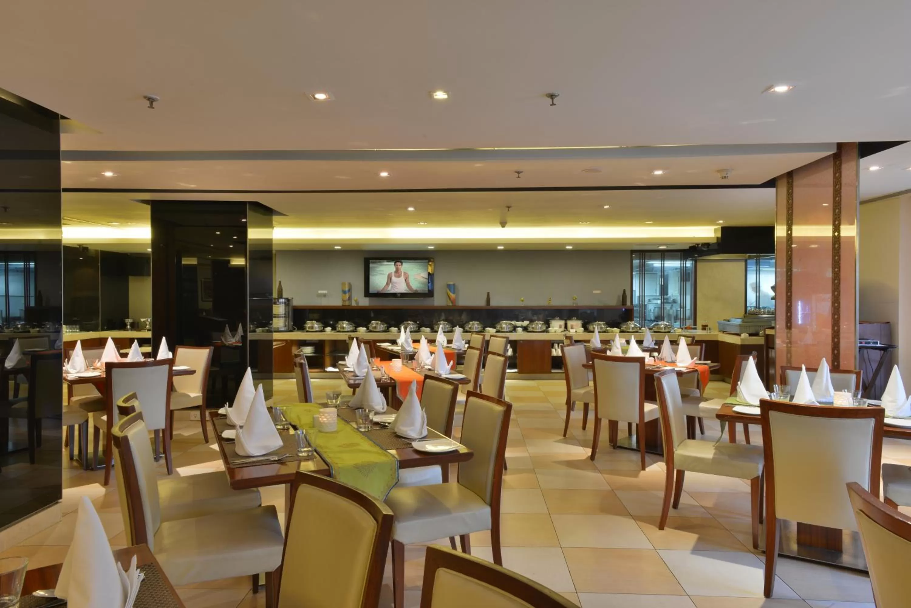 Restaurant/places to eat in Vivanta Vadodara