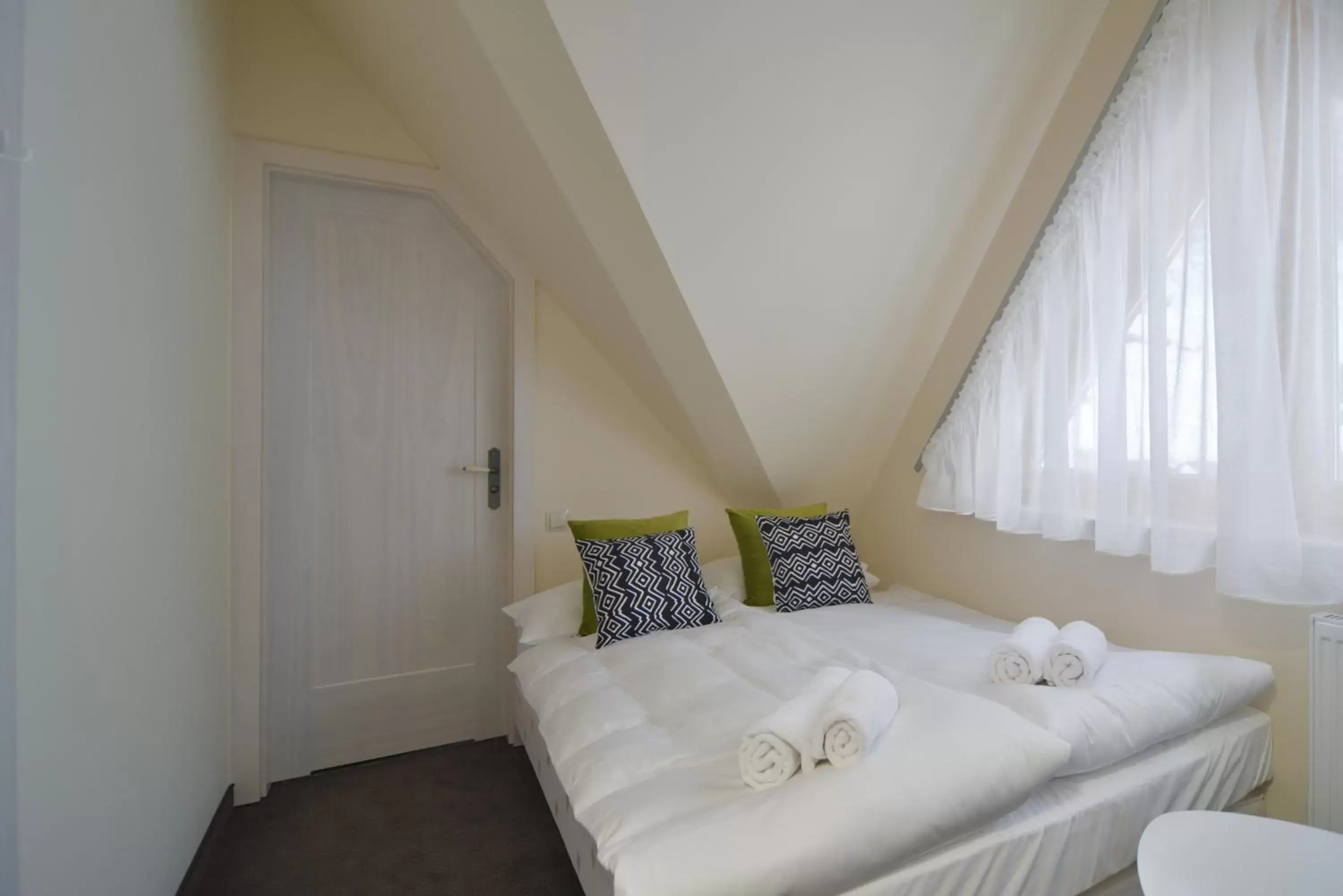 Classic Double Room - Attic in Krupowka Mountain Resort SPA & Wellness - ZNIZKA FIRST MINUTE NA FERIE ZIMOWE!!! Classic Double Room - Attic in Krupowka Mountain Resort SPA & Wellness - ZNIZKA FIRST MINUTE NA FERIE ZIMOWE!!!