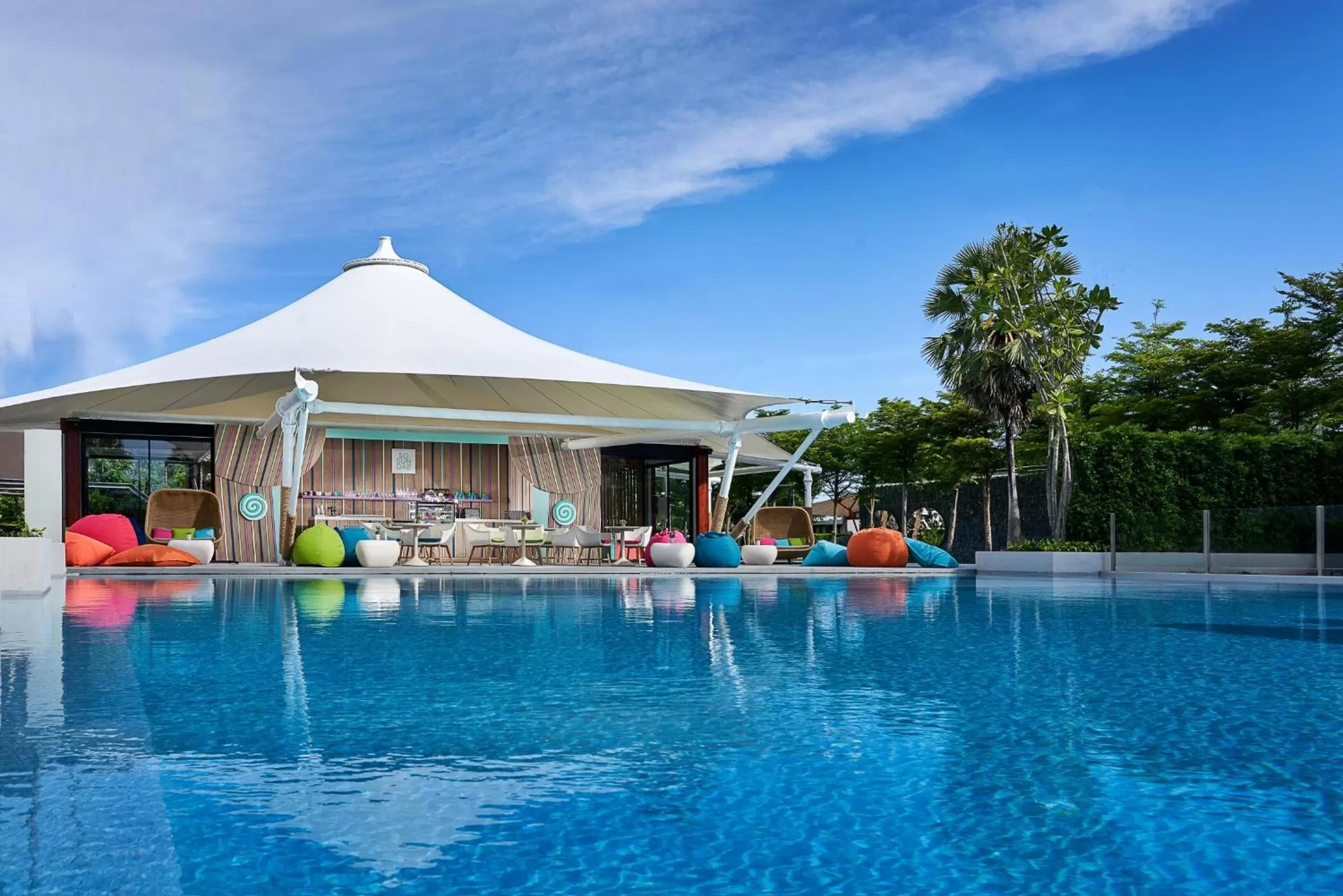 Swimming pool in SO/ Sofitel Hua Hin