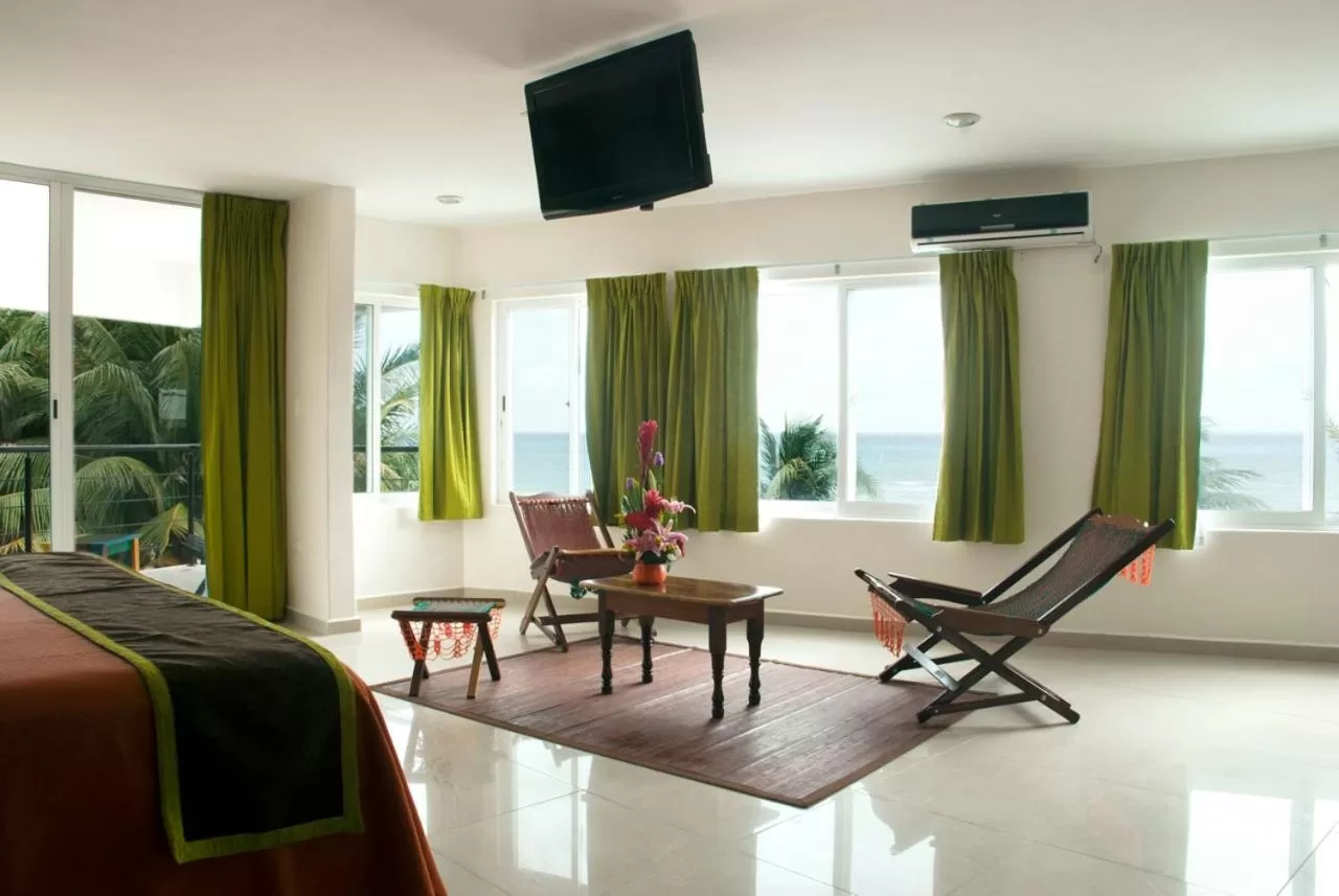 Photo of the whole room in Kay Hotel