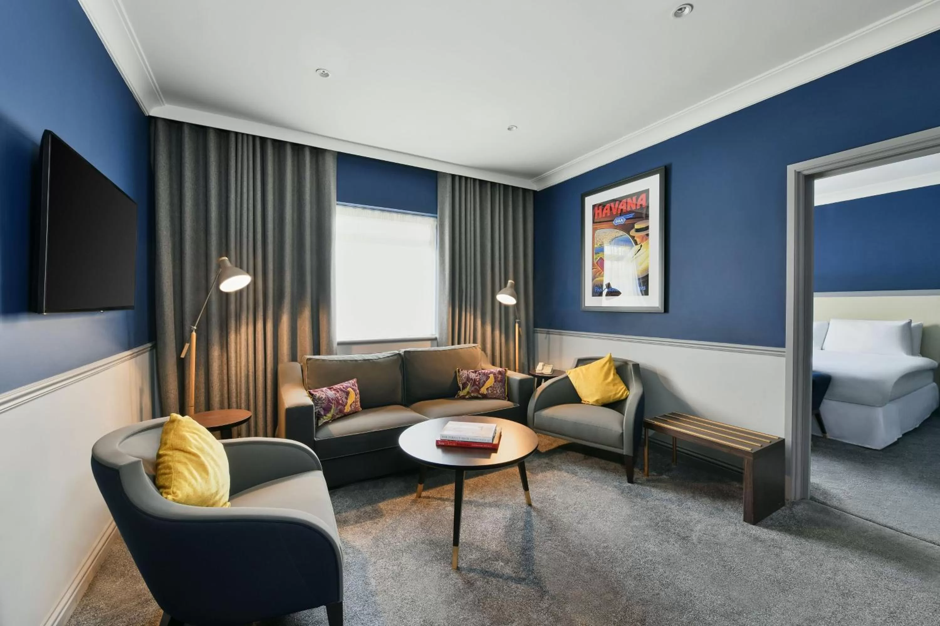 Bedroom, Bed in Sheraton Heathrow Hotel