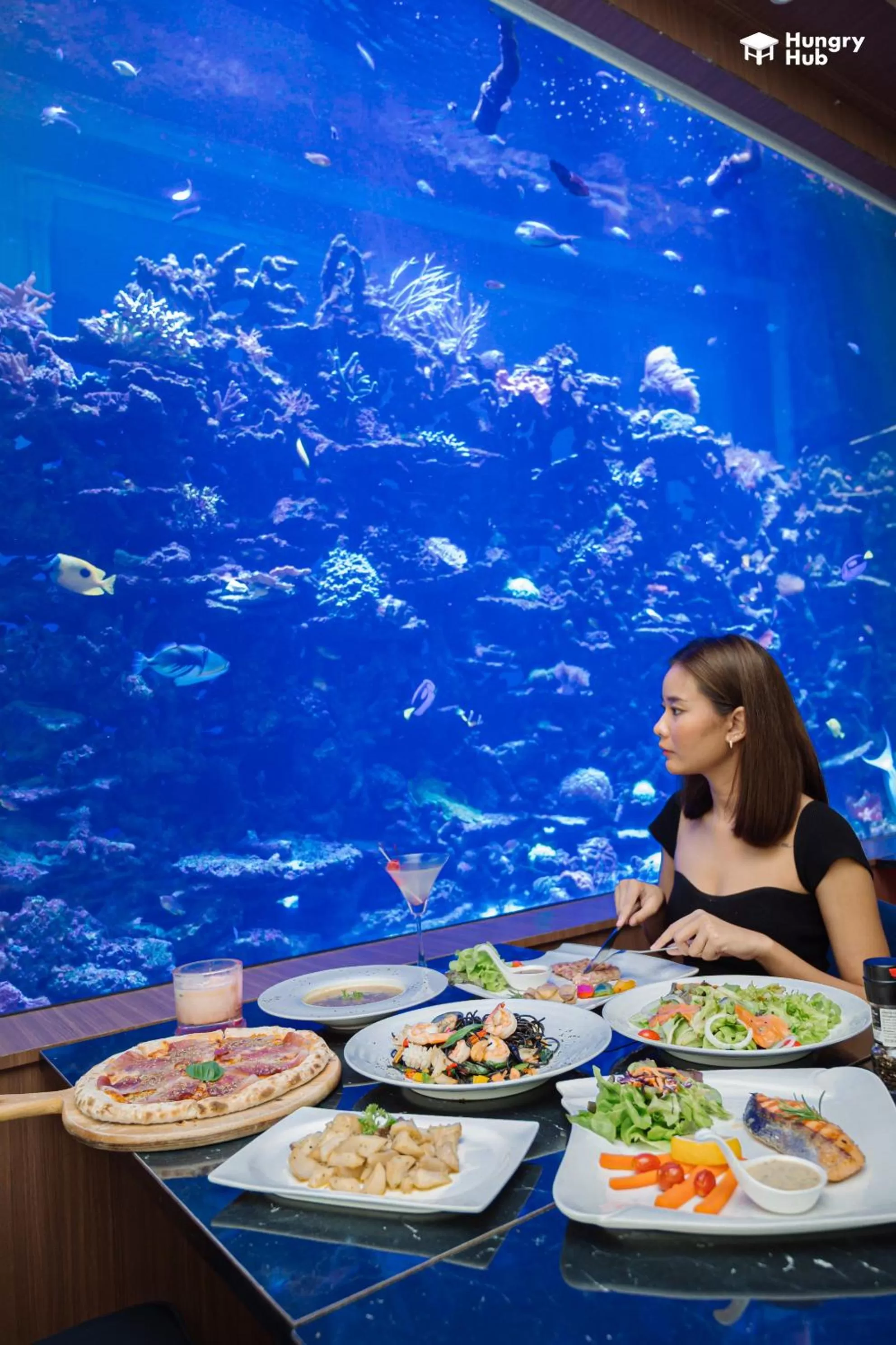 Food and drinks in V20 Boutique Jacuzzi Hotel