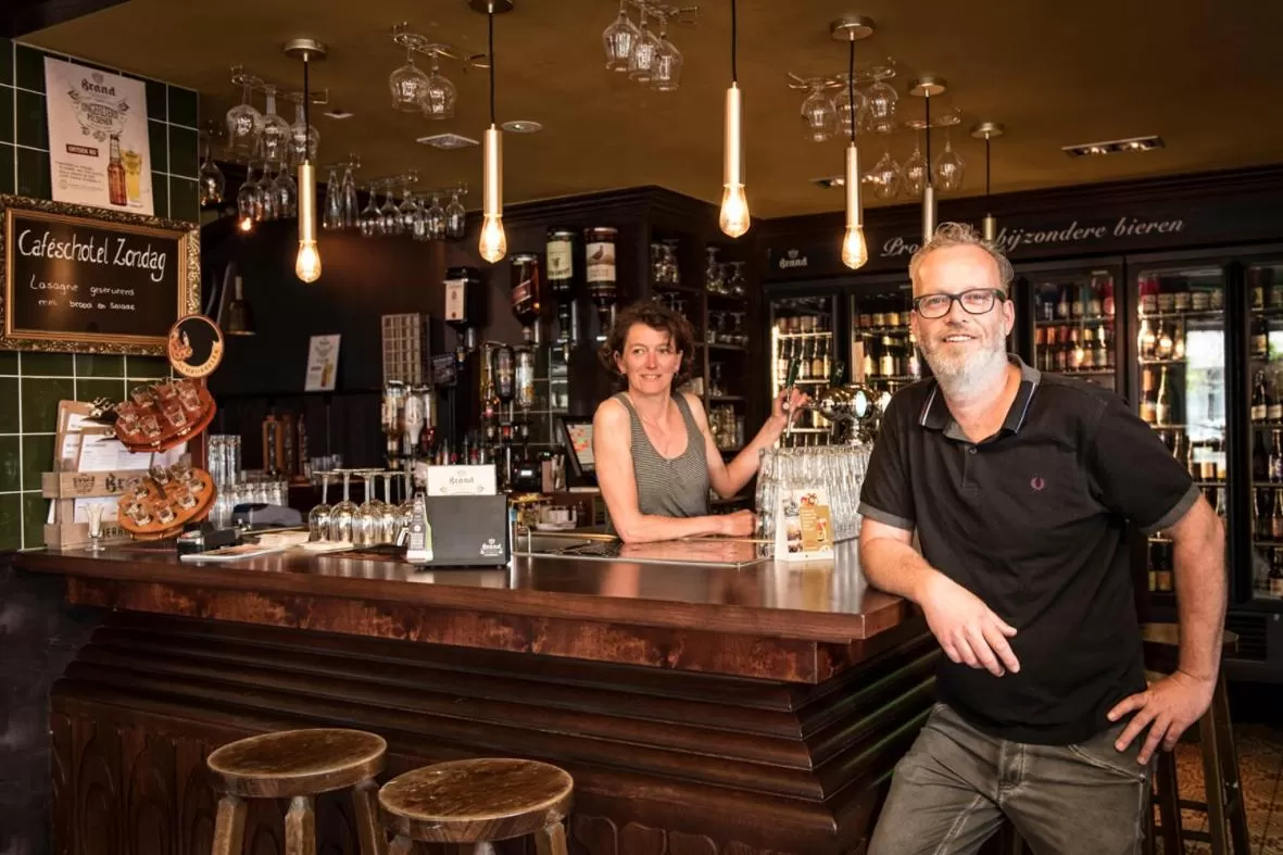 People in Herberg d'n brouwer