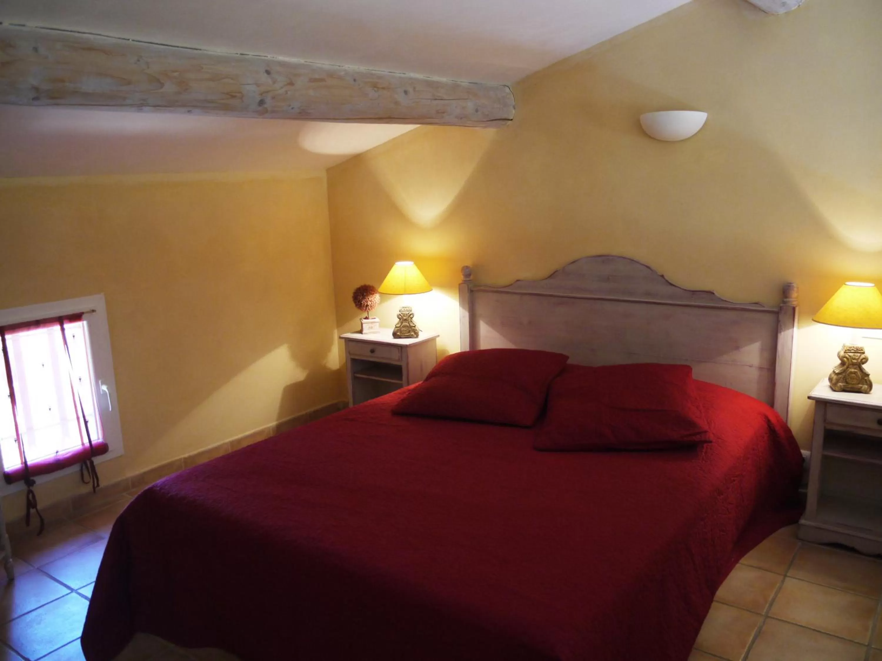 Bed in Mas des Marguerites