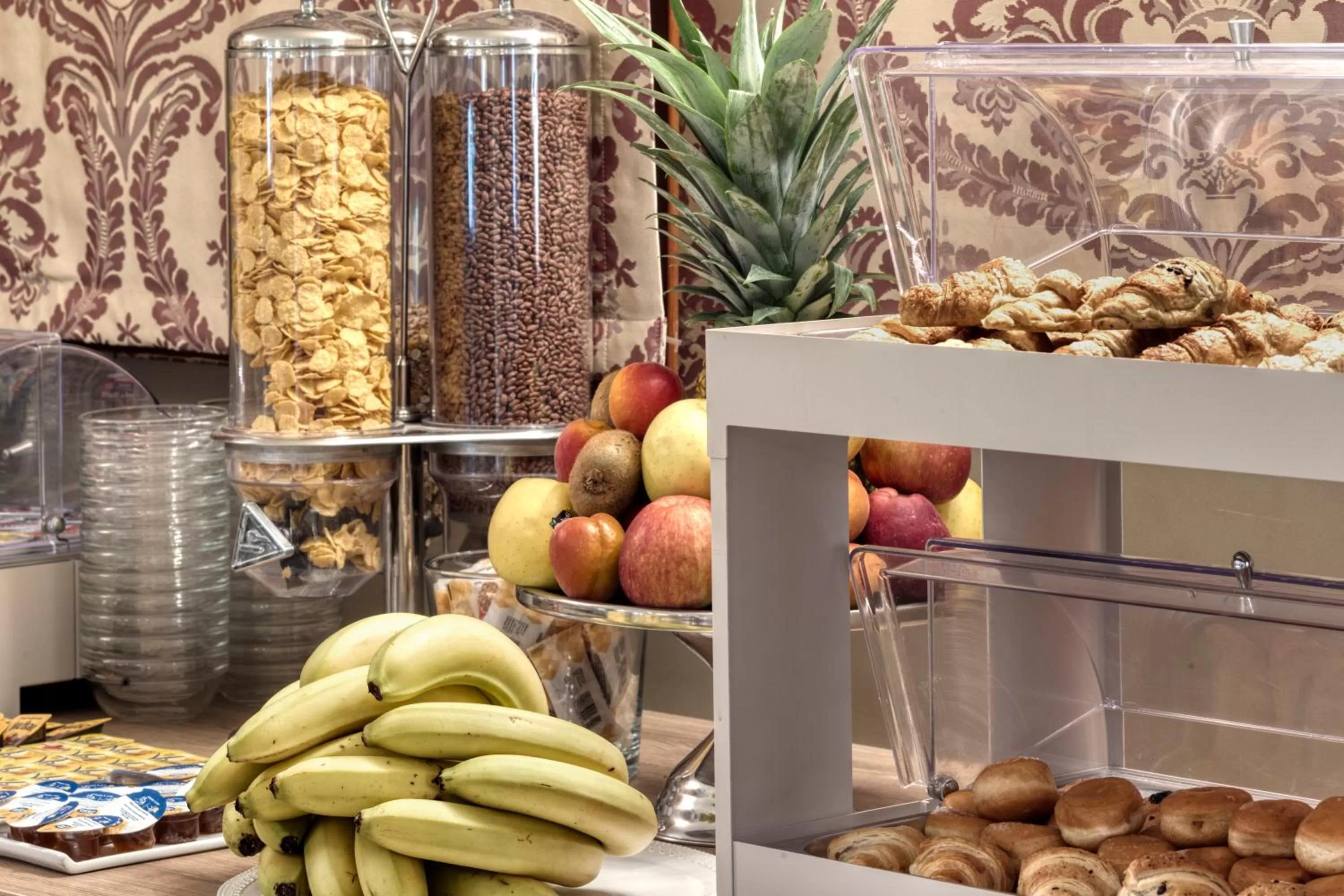 Breakfast in Hotel Nuovo Teson