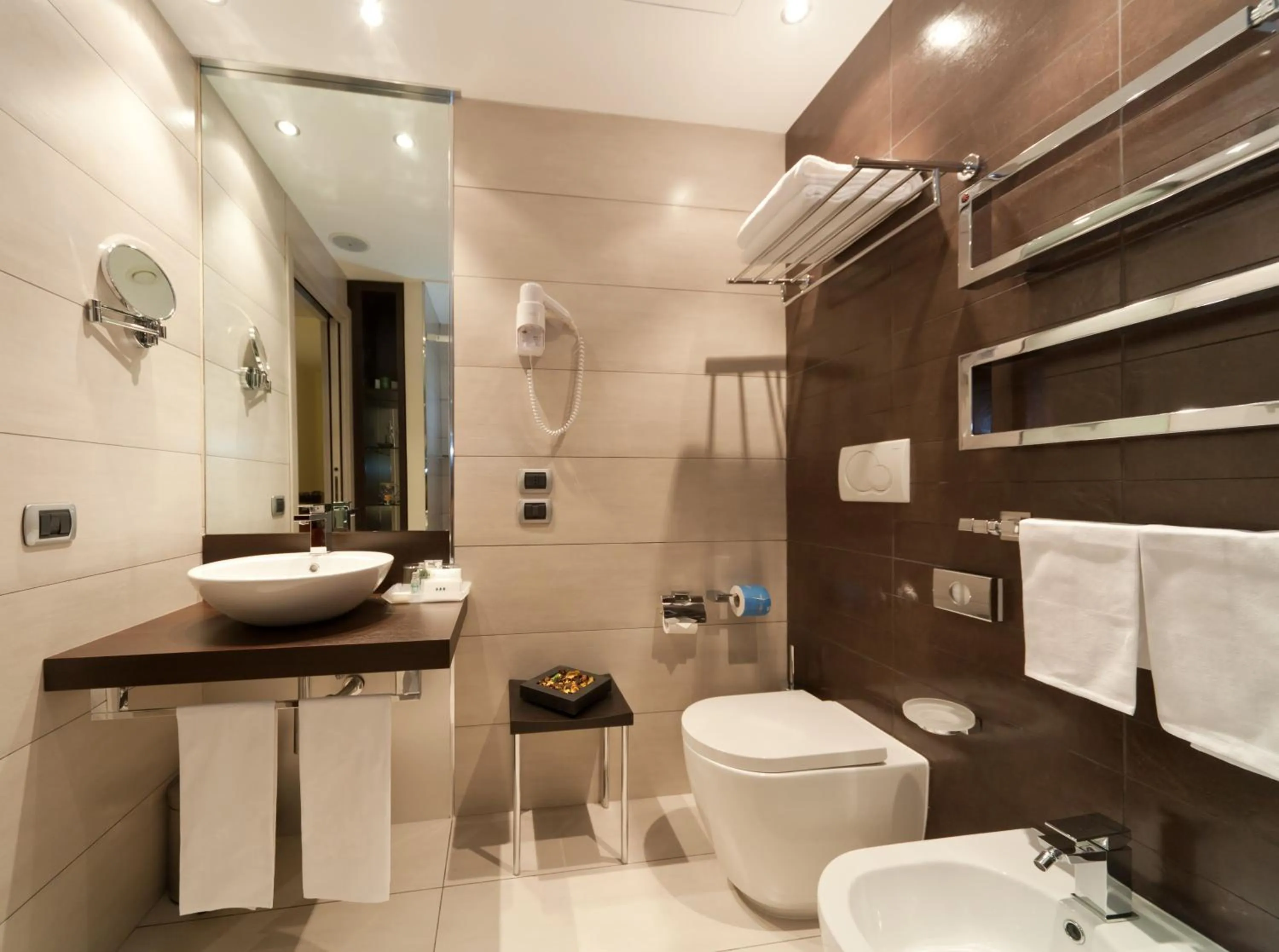 Bathroom in RMH MODENA DES ARTS