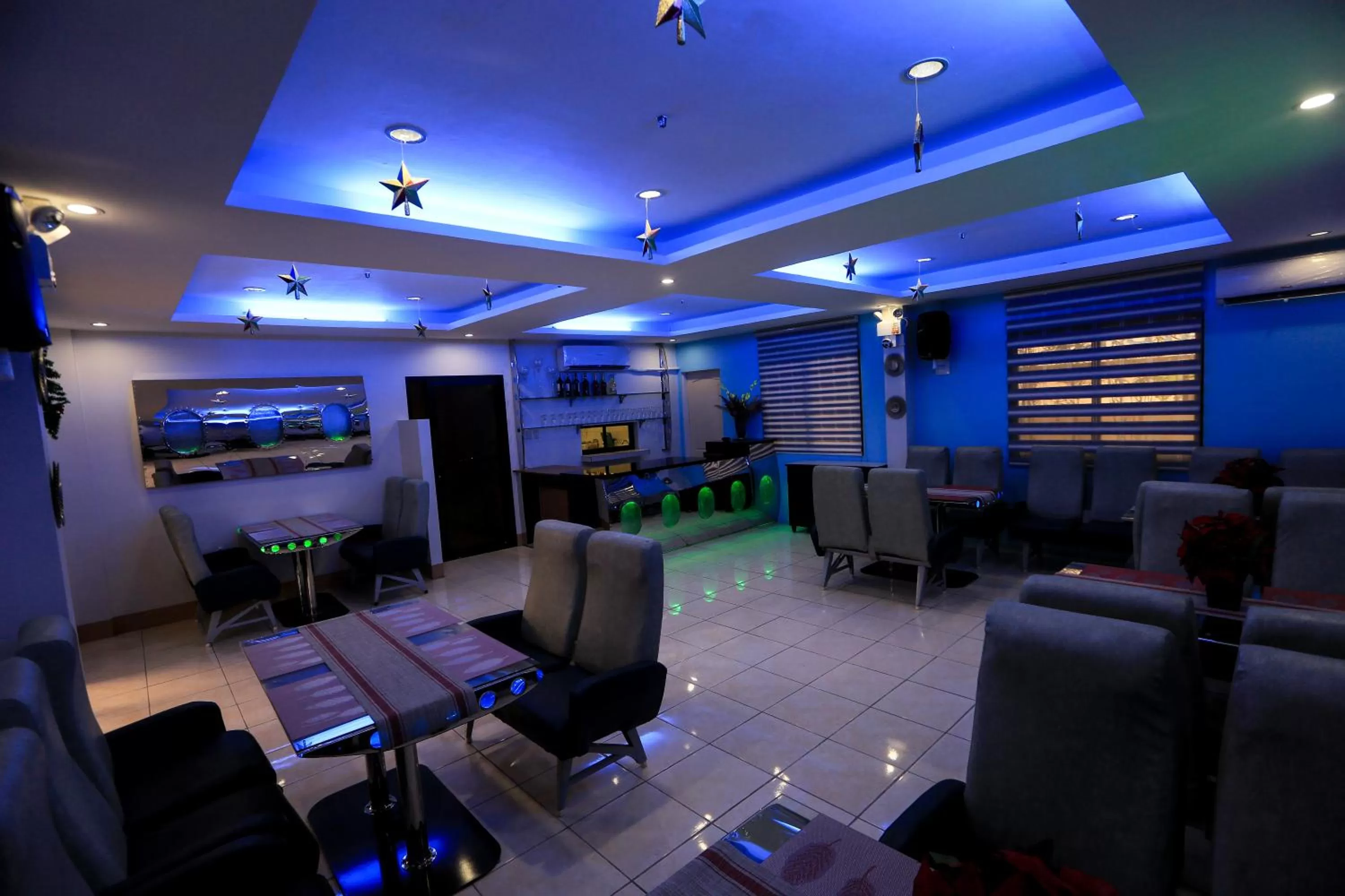 Restaurant/places to eat in Aerostop Hotel and Restaurant