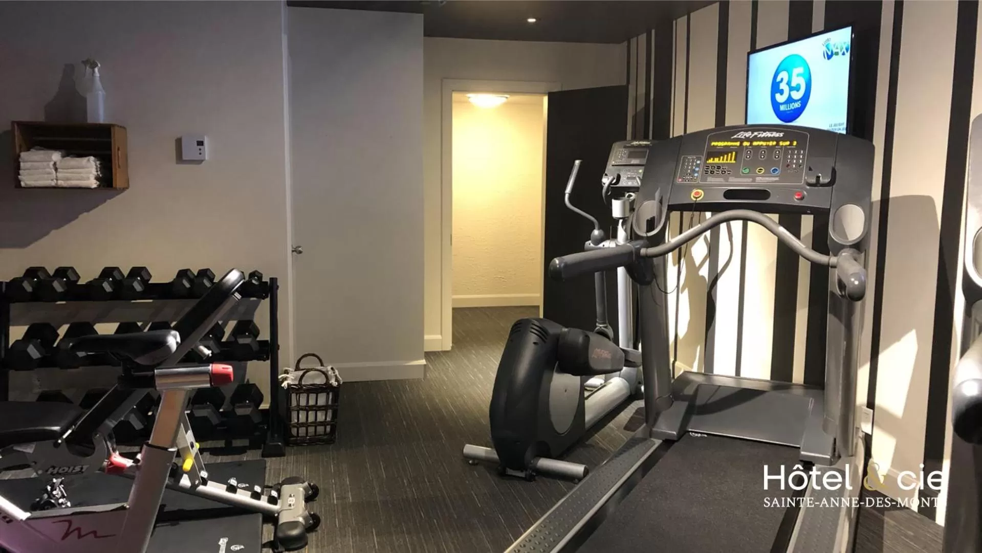 Fitness centre/facilities in Hôtel & cie