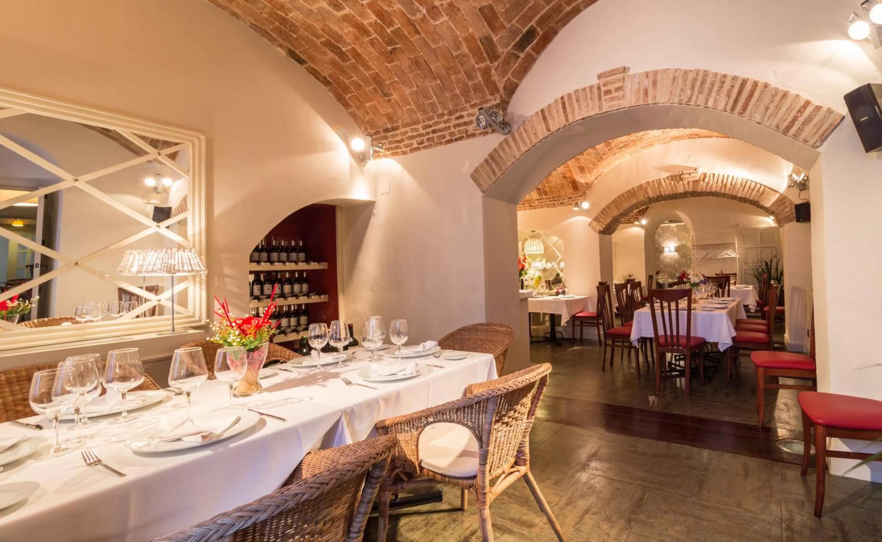 Restaurant/places to eat in Hotel Plaza Grande