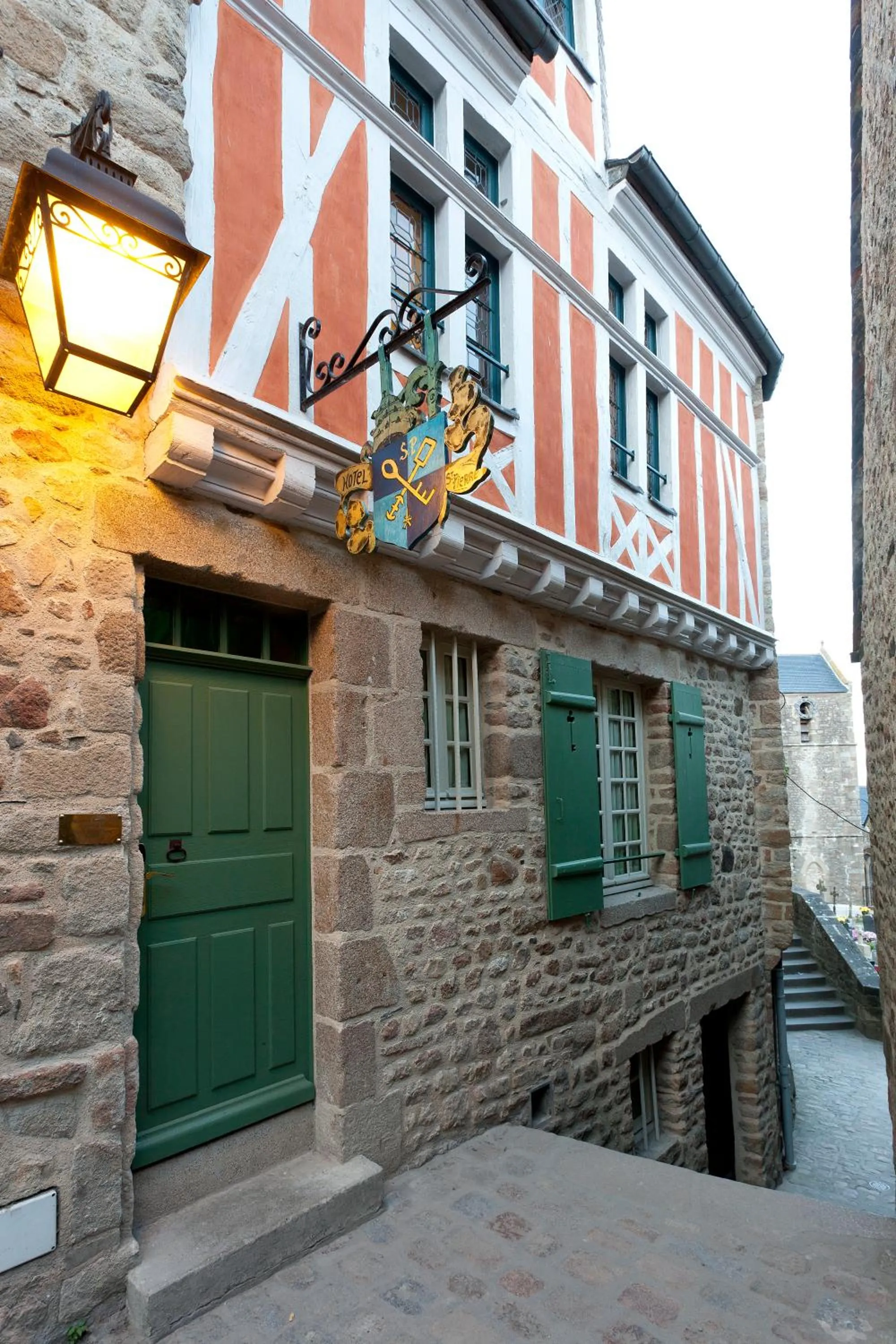 Facade/entrance in Auberge Saint Pierre
