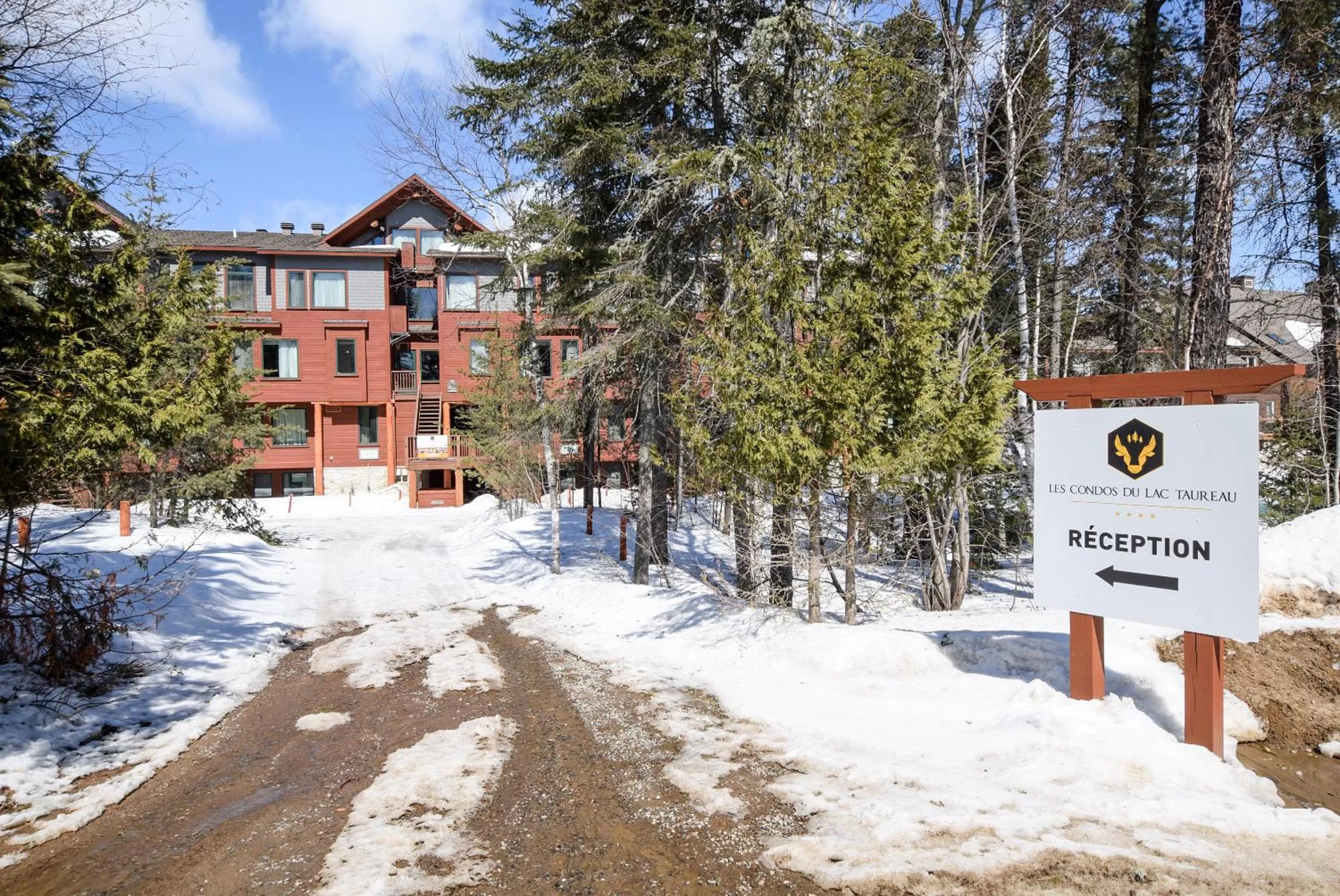 Les Condos Du Lac Taureau- Rooms & Condos