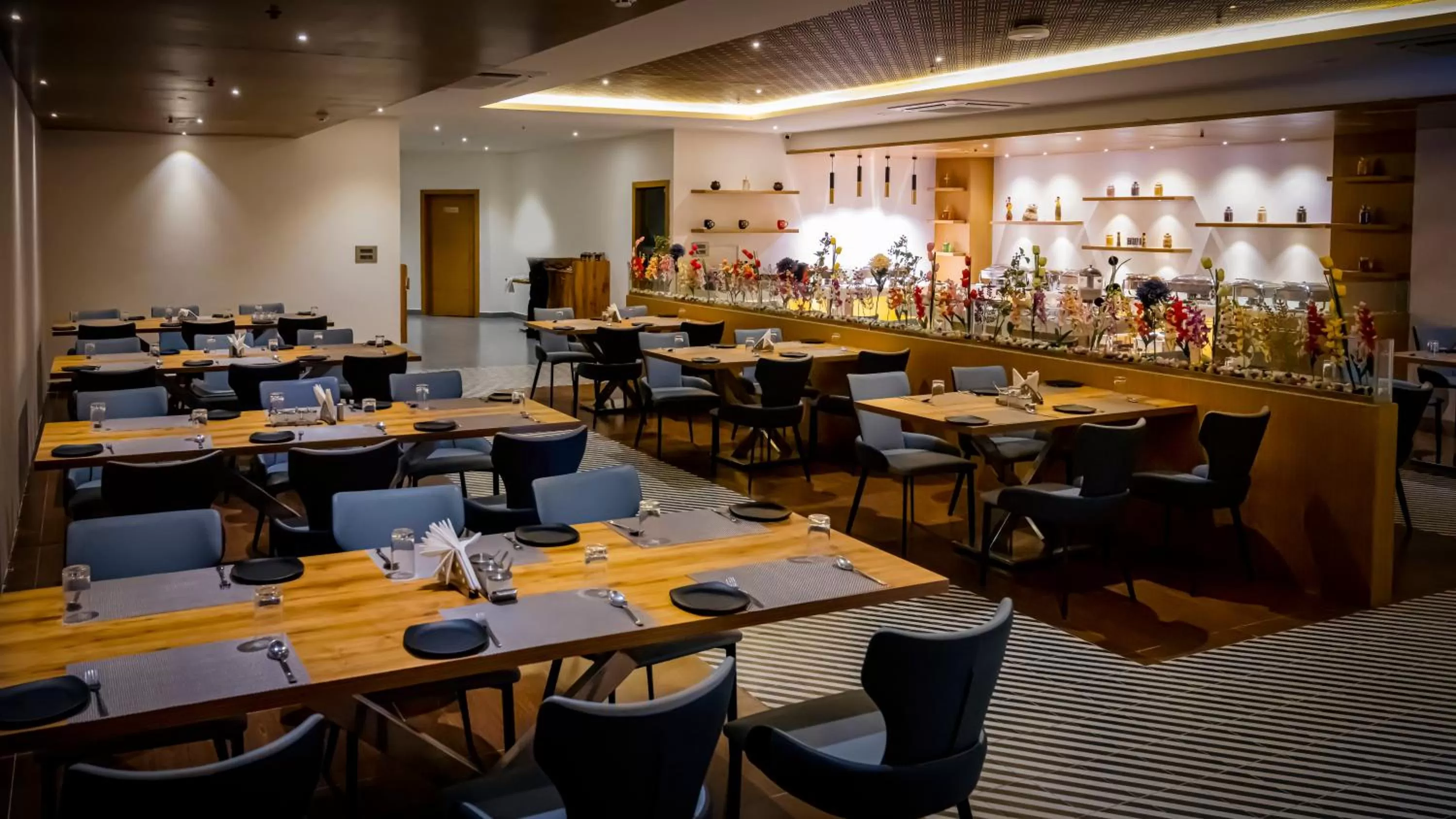 Restaurant/places to eat in Sree Fortune Grand, Tadepalli