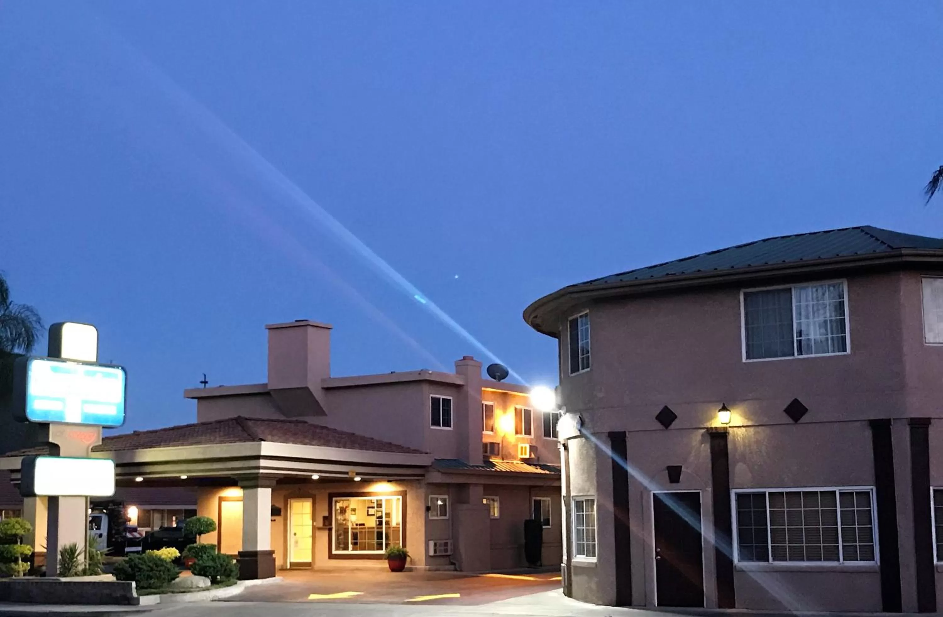 Travel Lodge by Wyndham Merced Yosemite