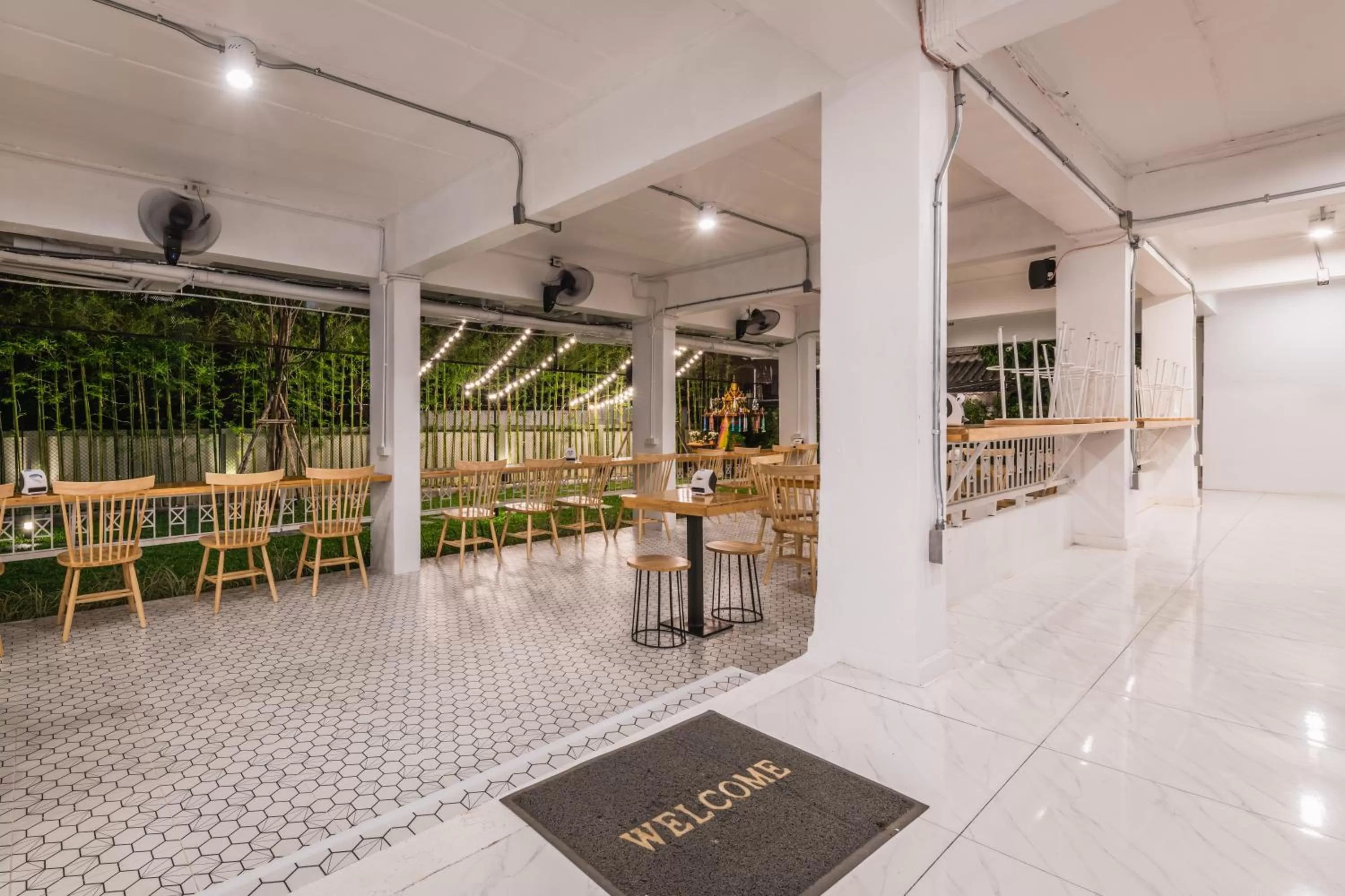 Your Space Hotel Prasingh