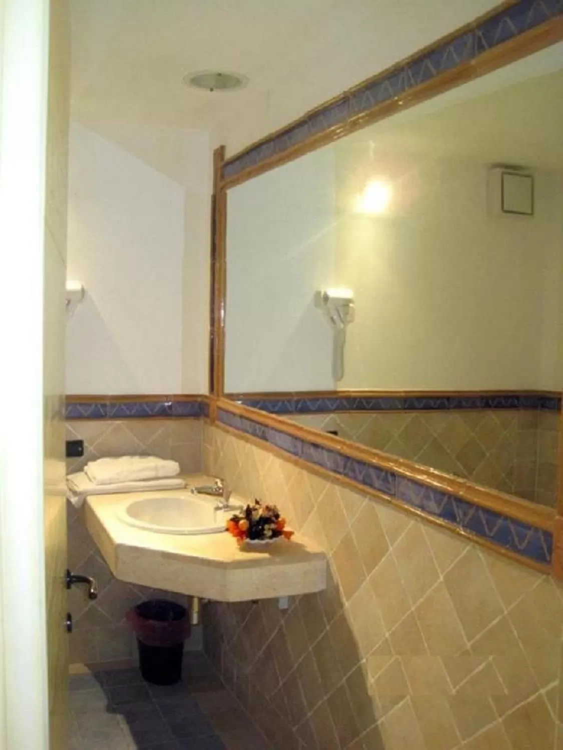 Shower in Hotel Baja Romantica