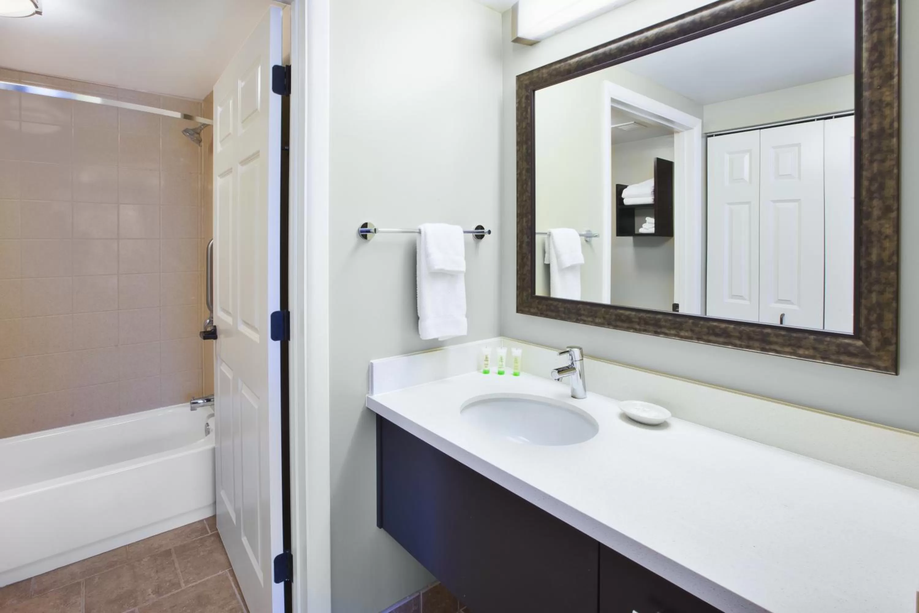Bathroom in Staybridge Suites Cleveland Mayfield Heights Beachwood by IHG