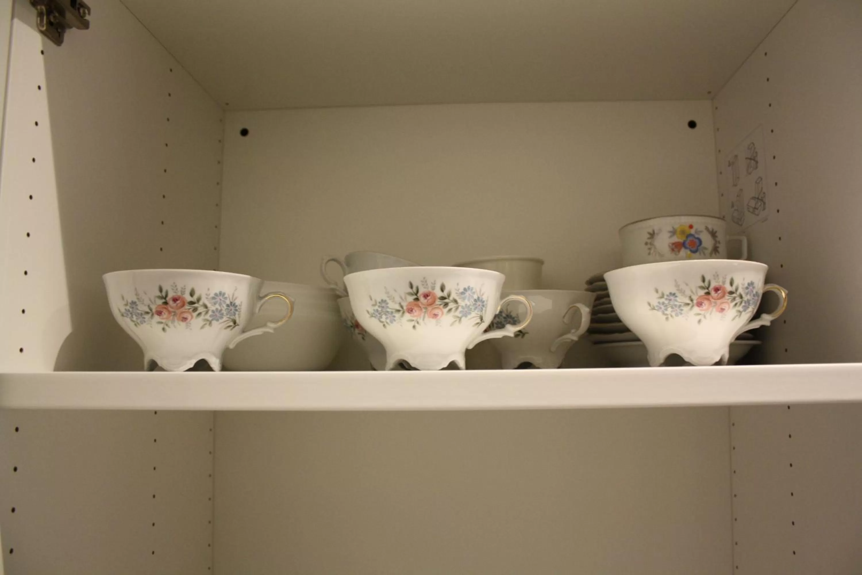 Coffee/tea facilities in GLEM rooms & breakfast