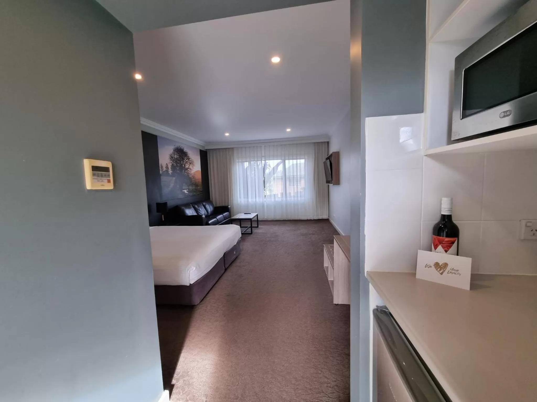 Bed in Mercure Gerringong Resort