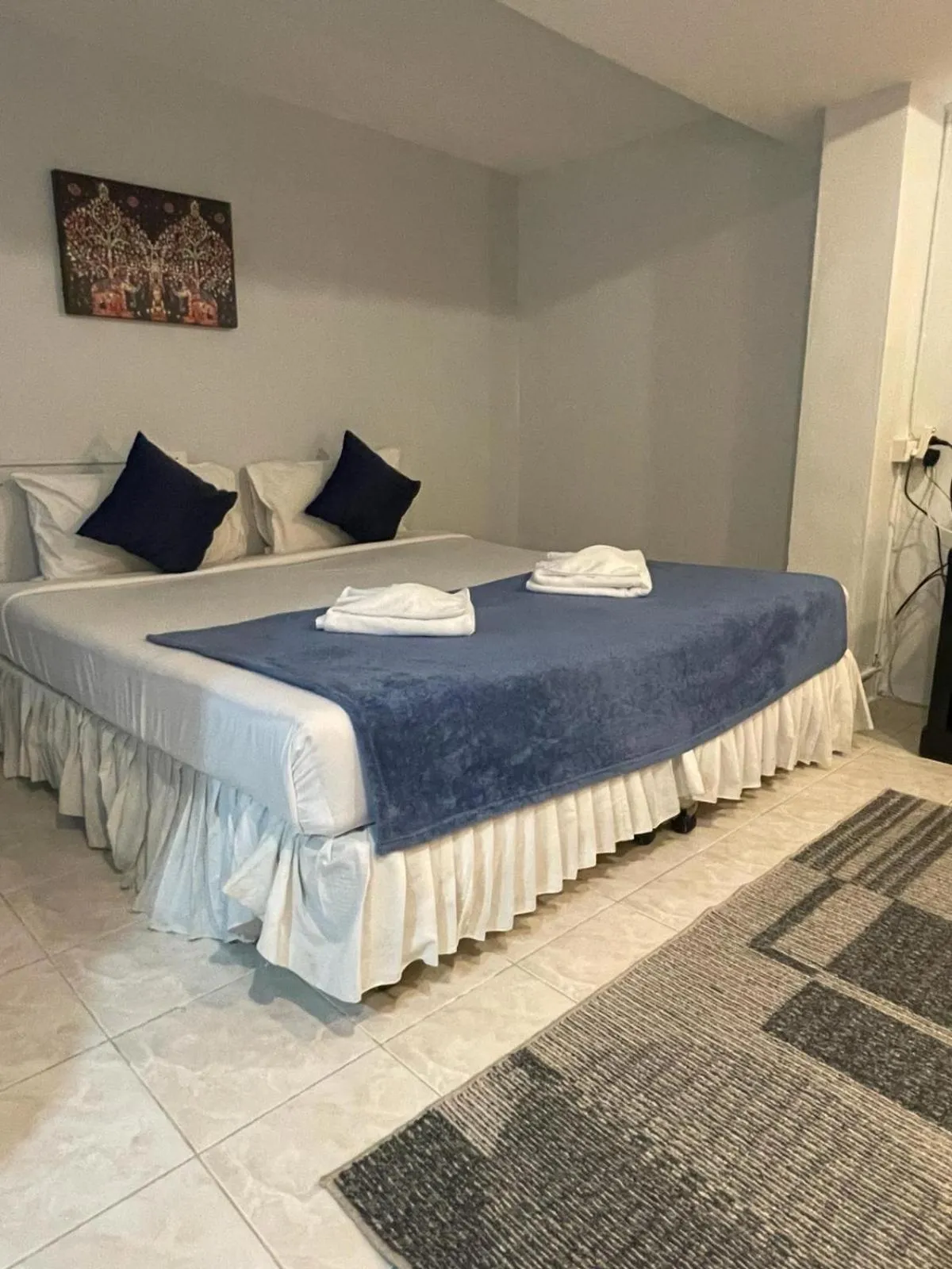 Bed in BH Baan Paradise Hotel Patong