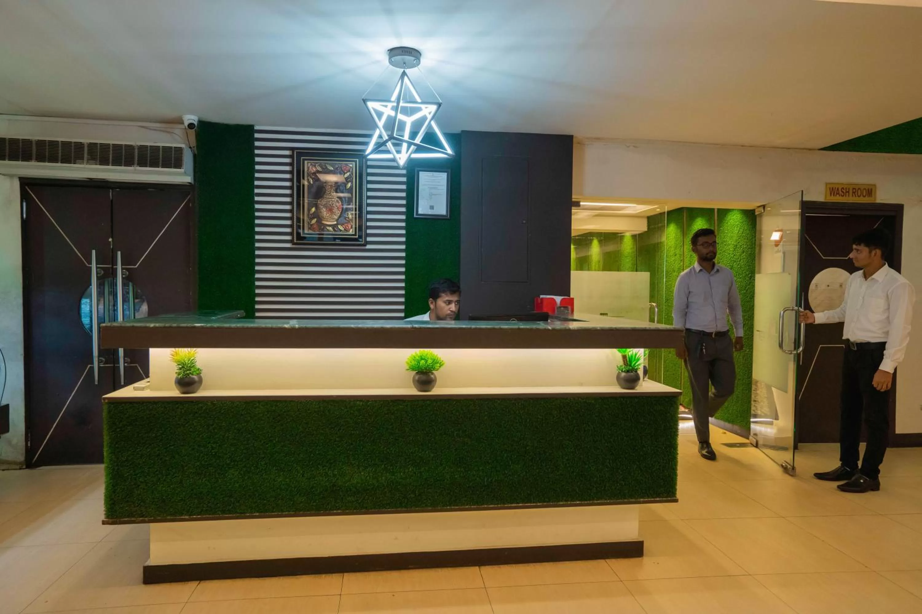 People, Lobby/Reception in Central Inn Dhaka City Centre