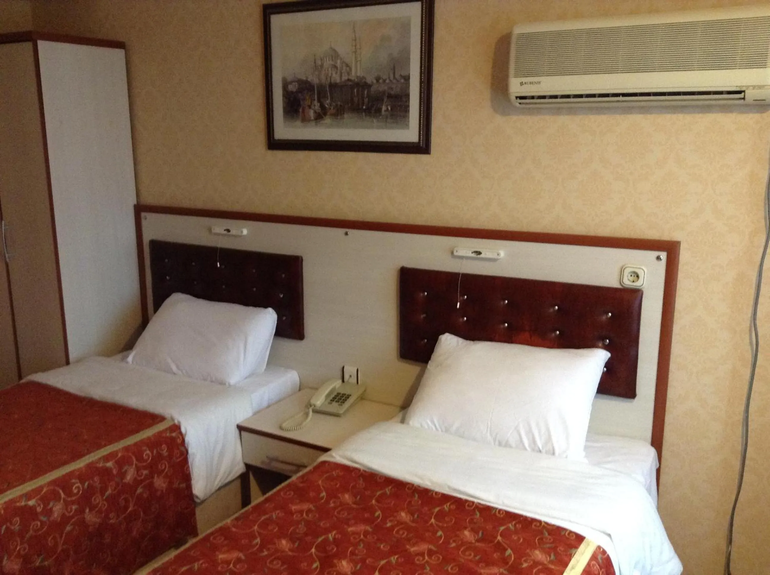 Decorative detail, Bed in Tayhan Hotel