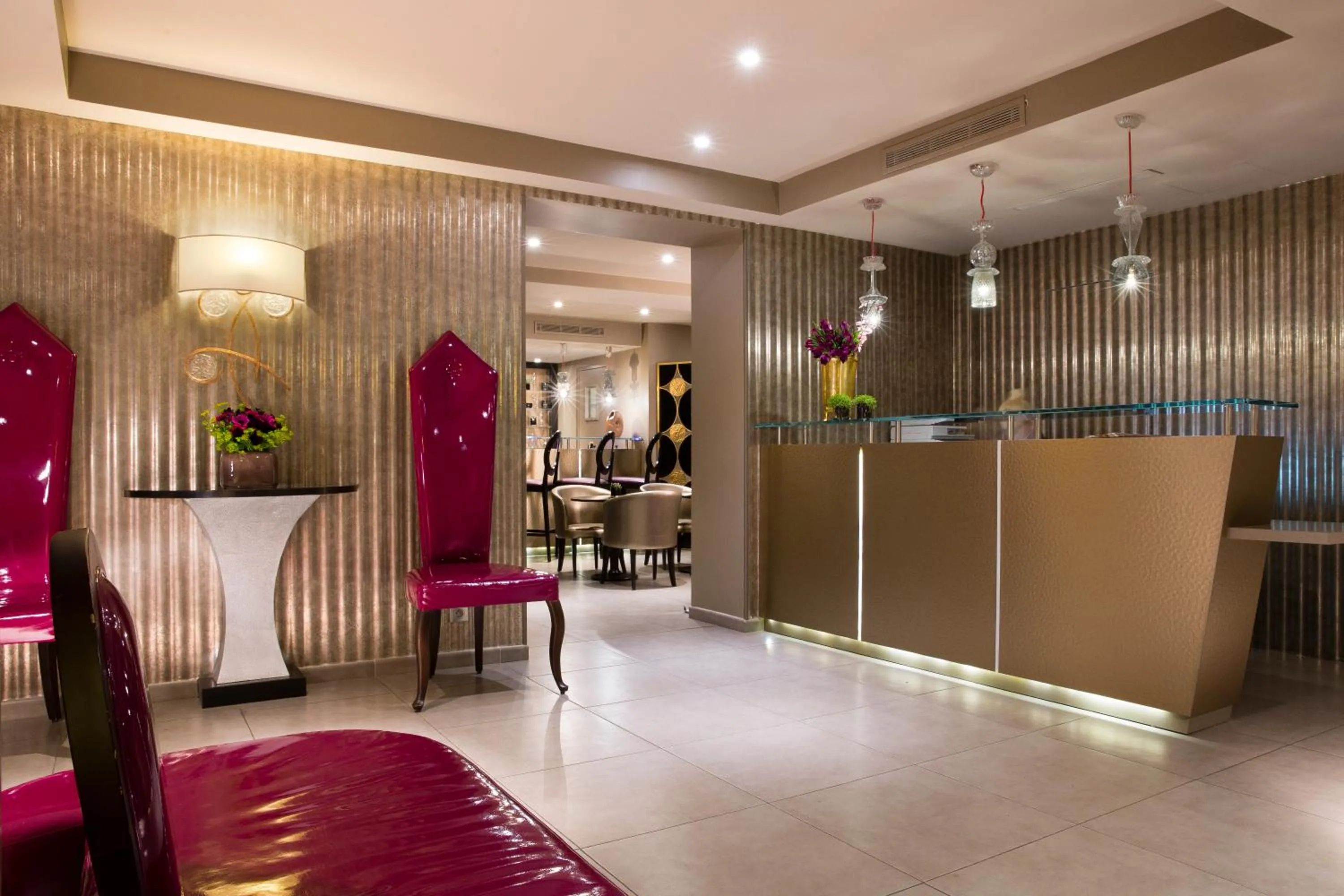 Lobby or reception in Hôtel Mondial