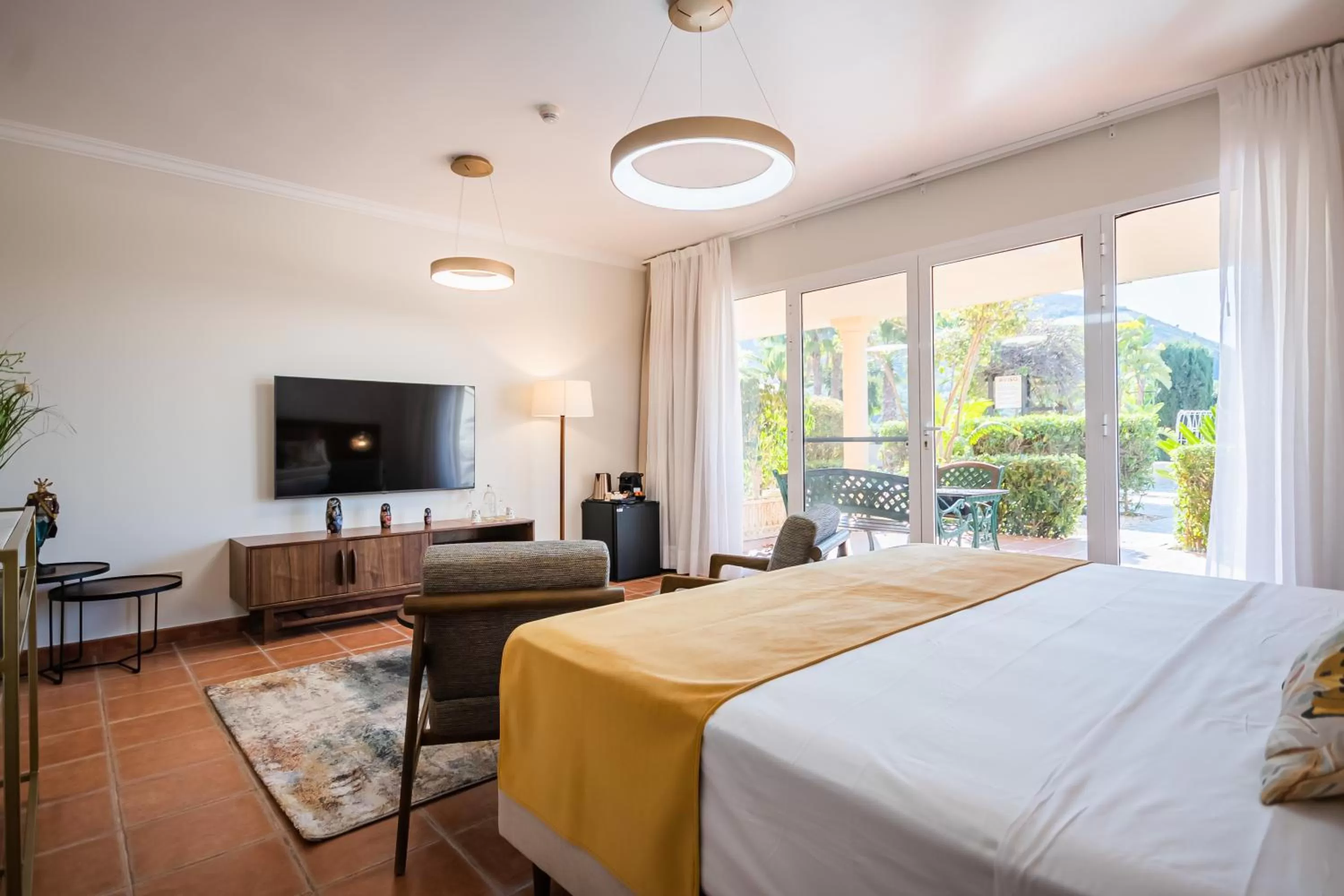 TV and multimedia, Bed in Events Hotel La Plantación