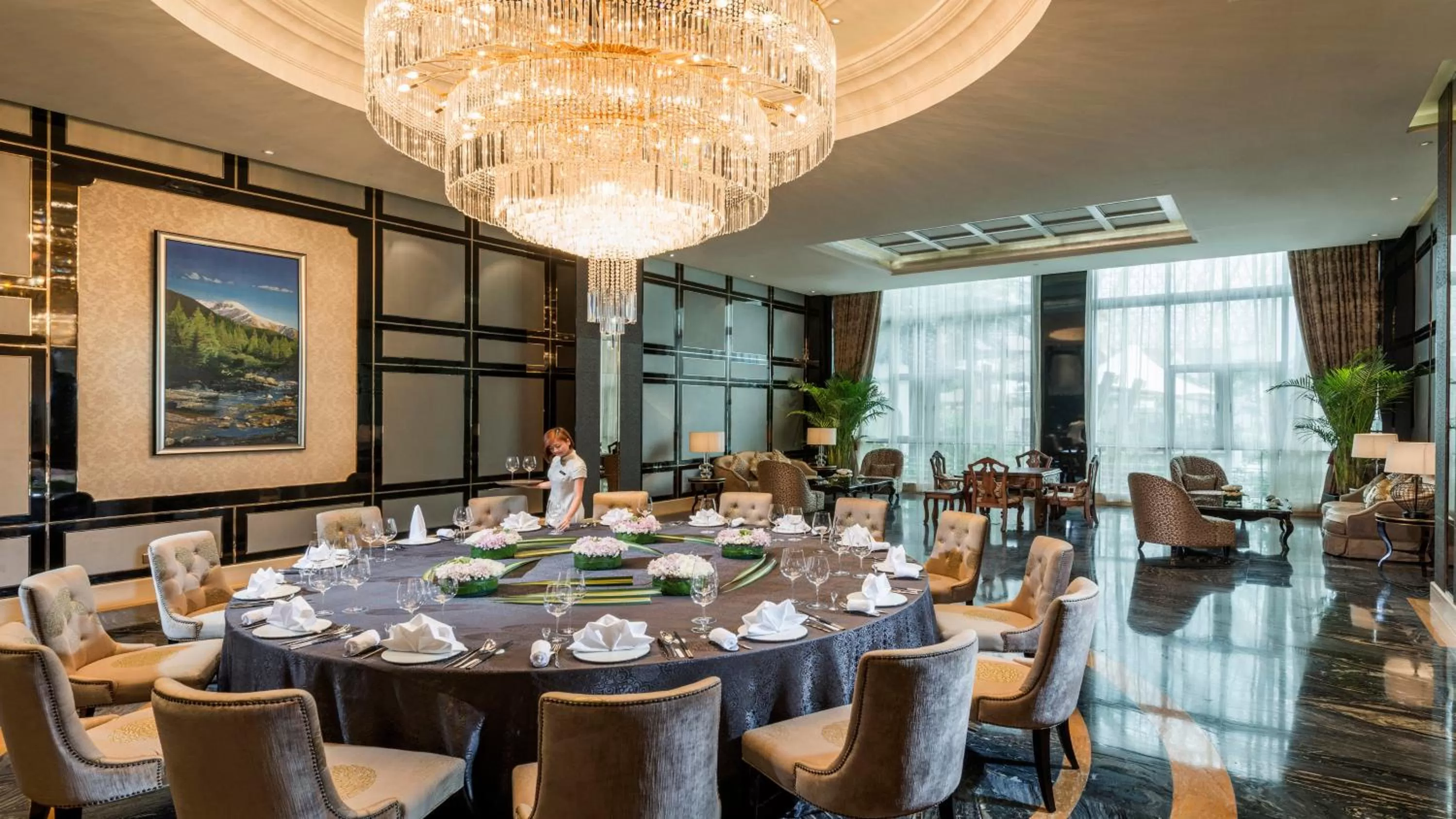 Restaurant/places to eat in InterContinental Chengdu Global Center by IHG