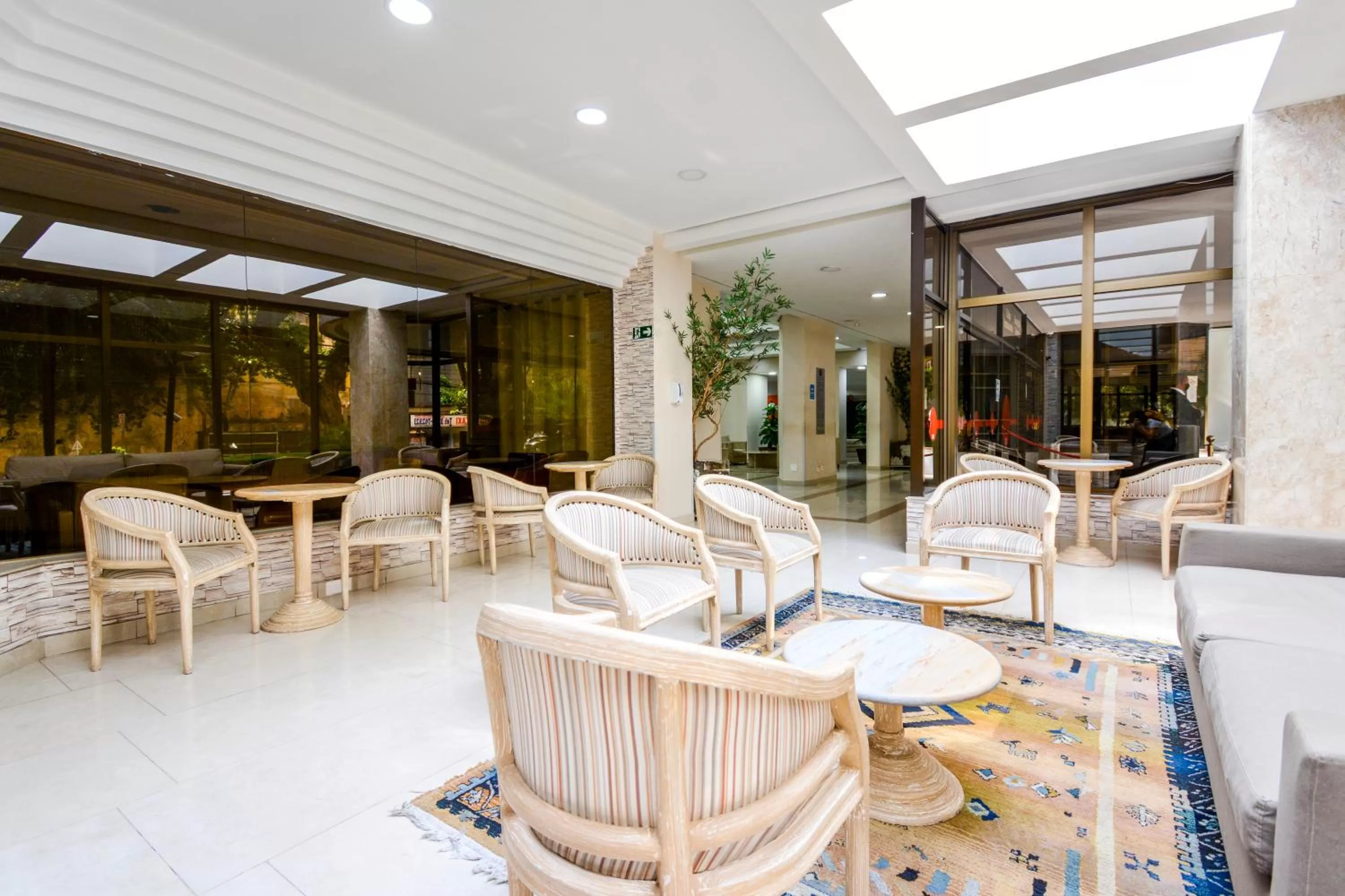 Lounge or bar, Restaurant/Places to Eat in Wall Street Apartments by BnbHost