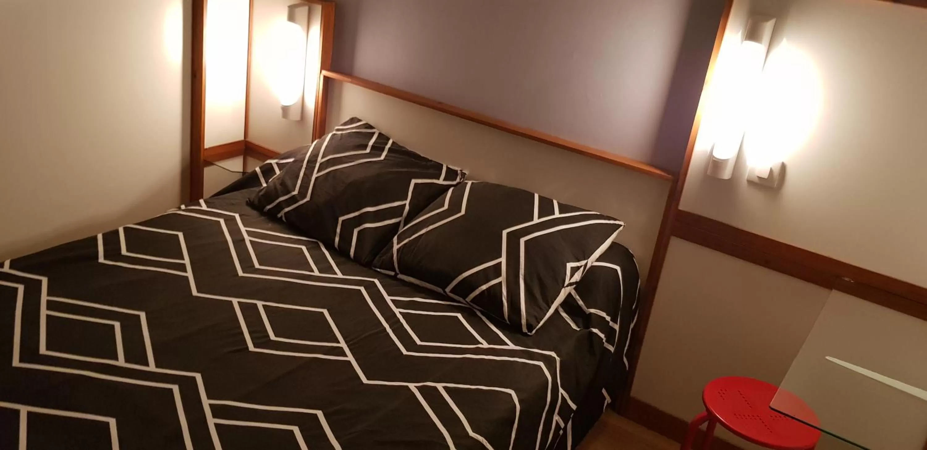 Bed in Hôtel Eco Logis Espace Bellevue