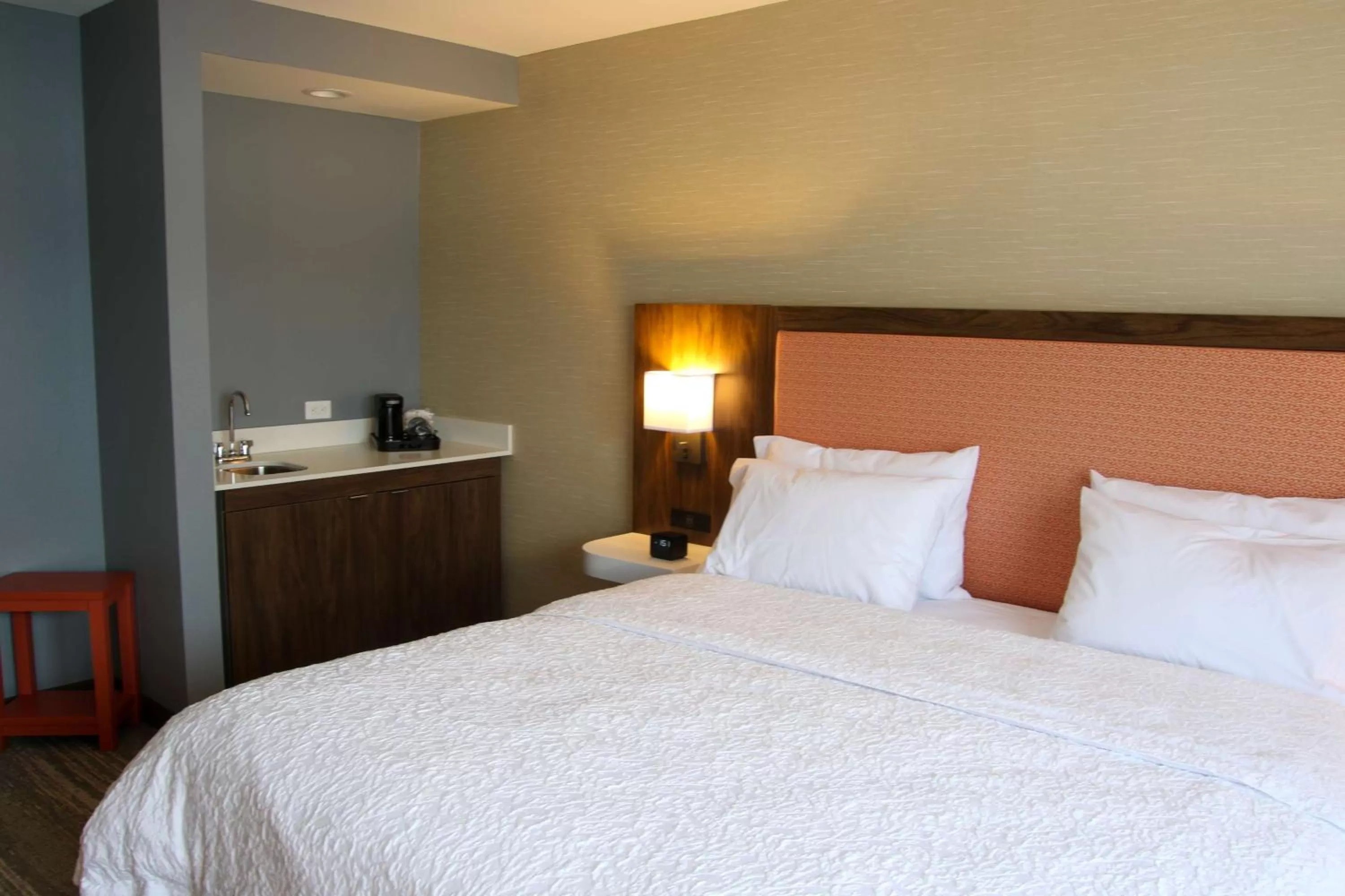 Other, Bed in Hampton Inn & Suites Olean, Ny