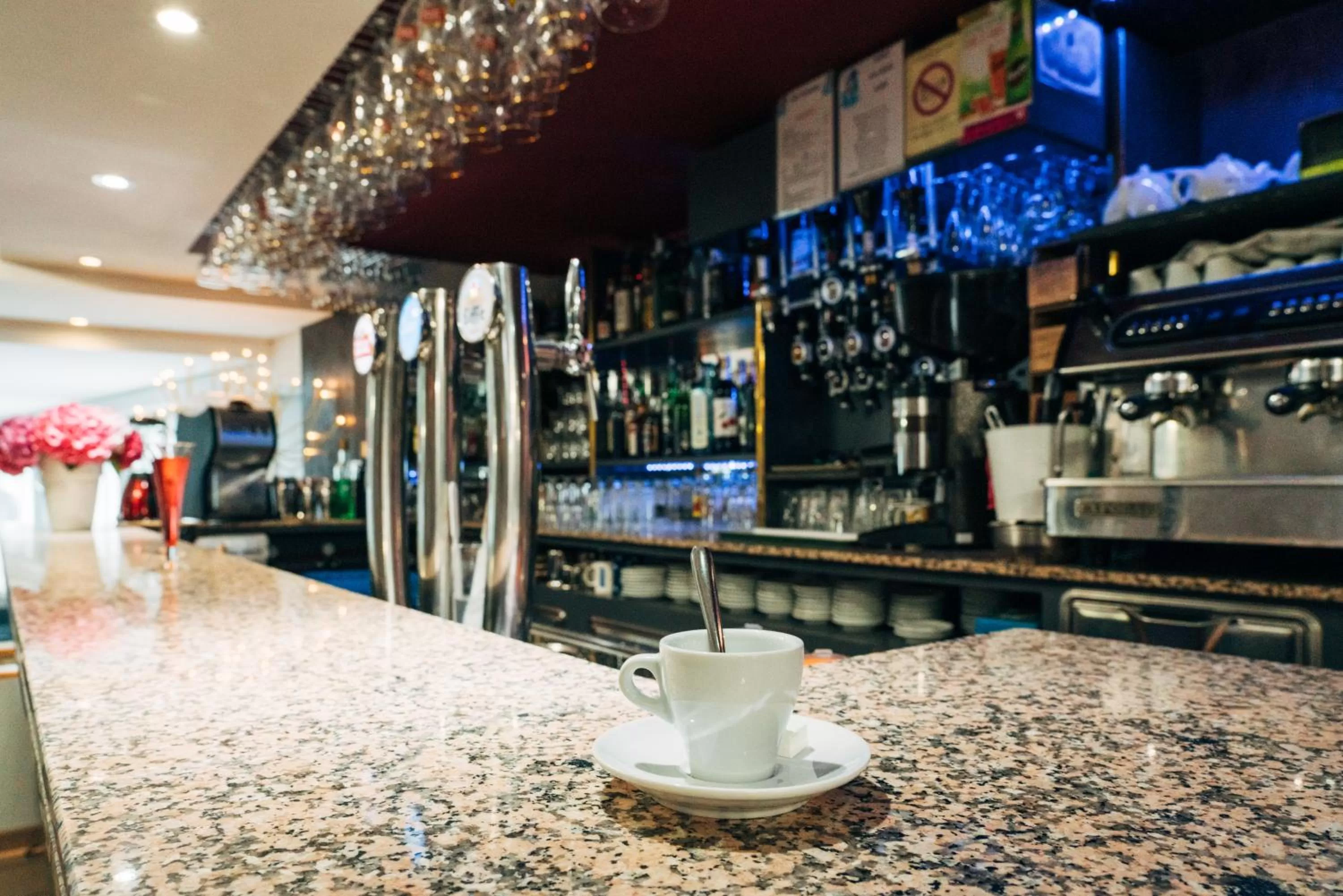 Lounge or bar in Hôtel du Soleil Levant