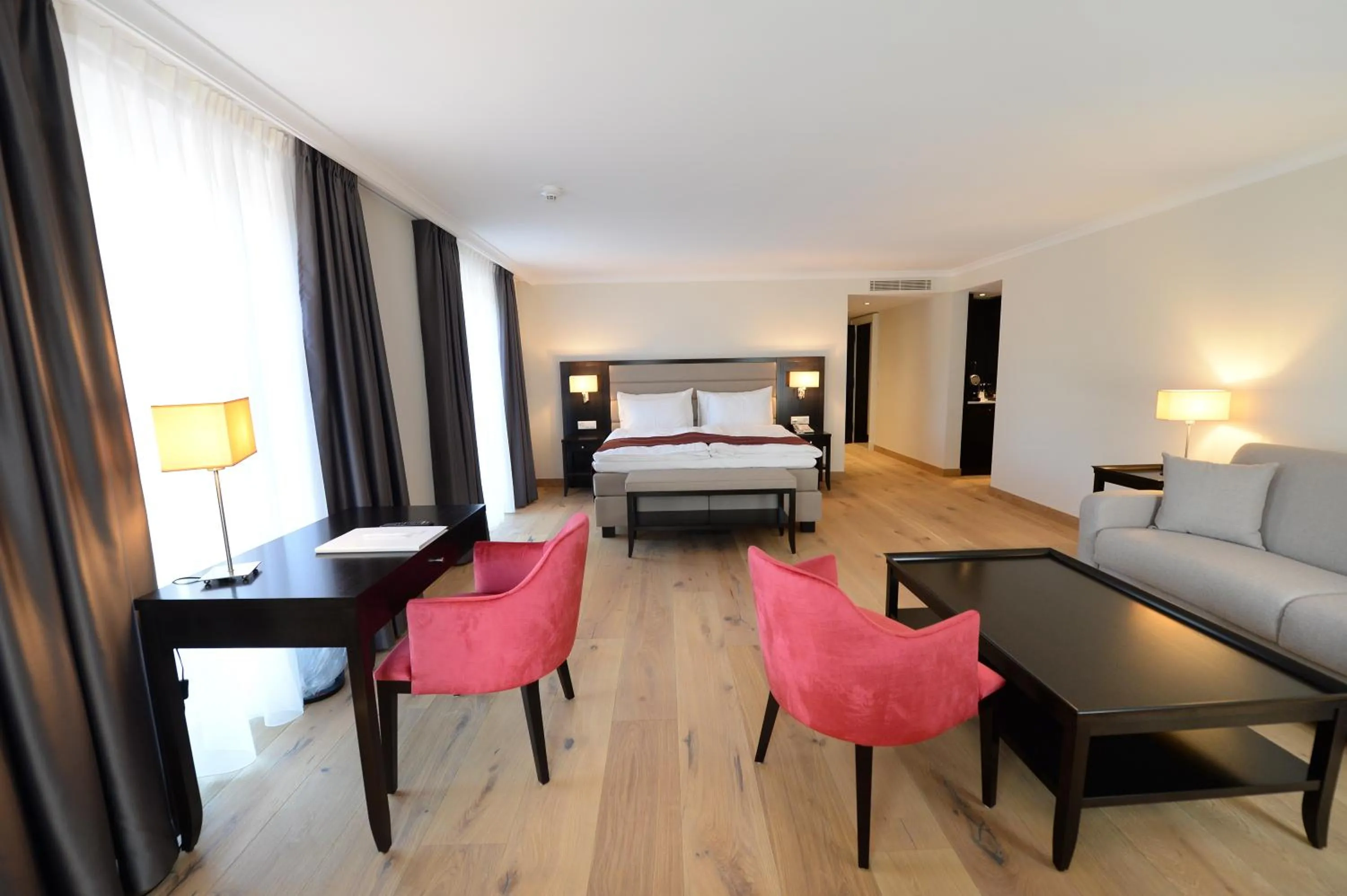 Photo of the whole room, Bed in Hôtel la Prairie