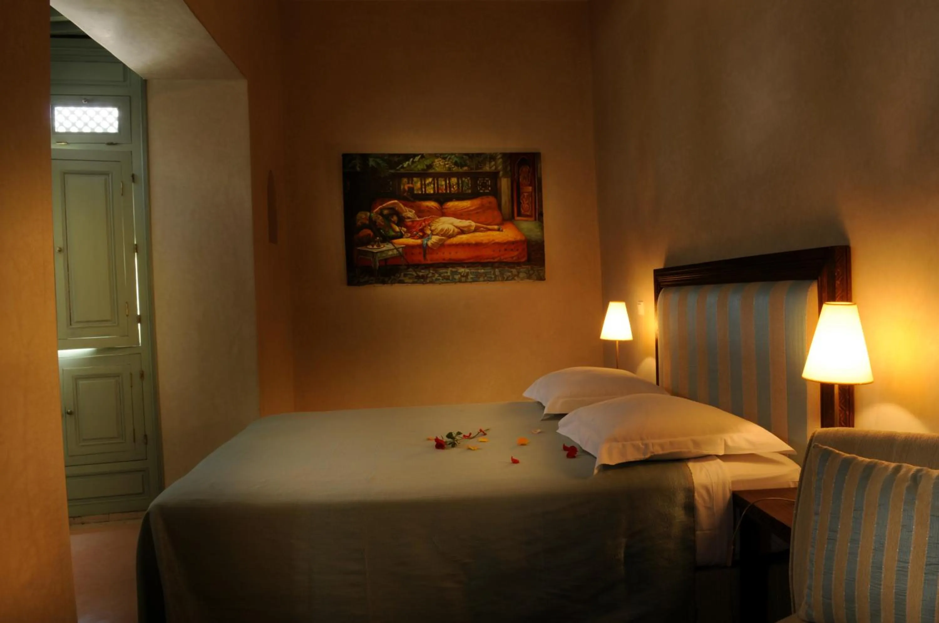 Photo of the whole room, Bed in Riad Les Hibiscus