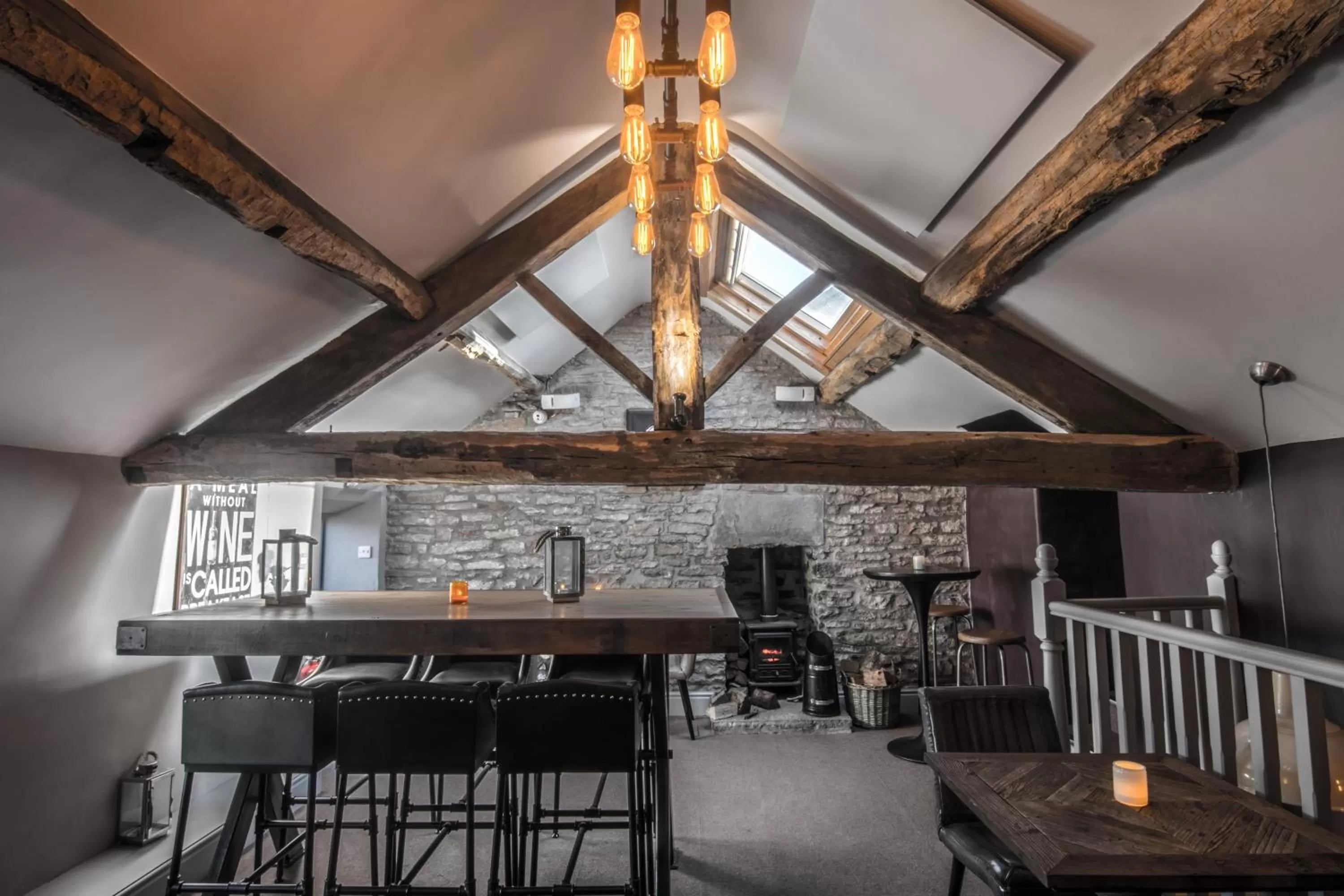 Restaurant/places to eat in The Old Hall Inn