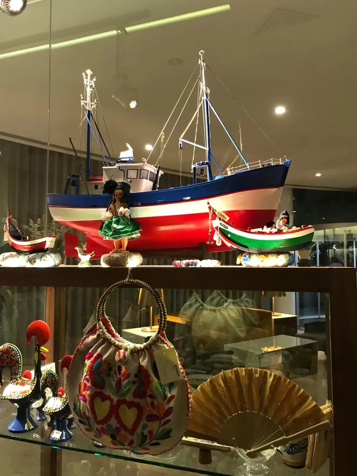 On-site shops in Hotel Santa Maria