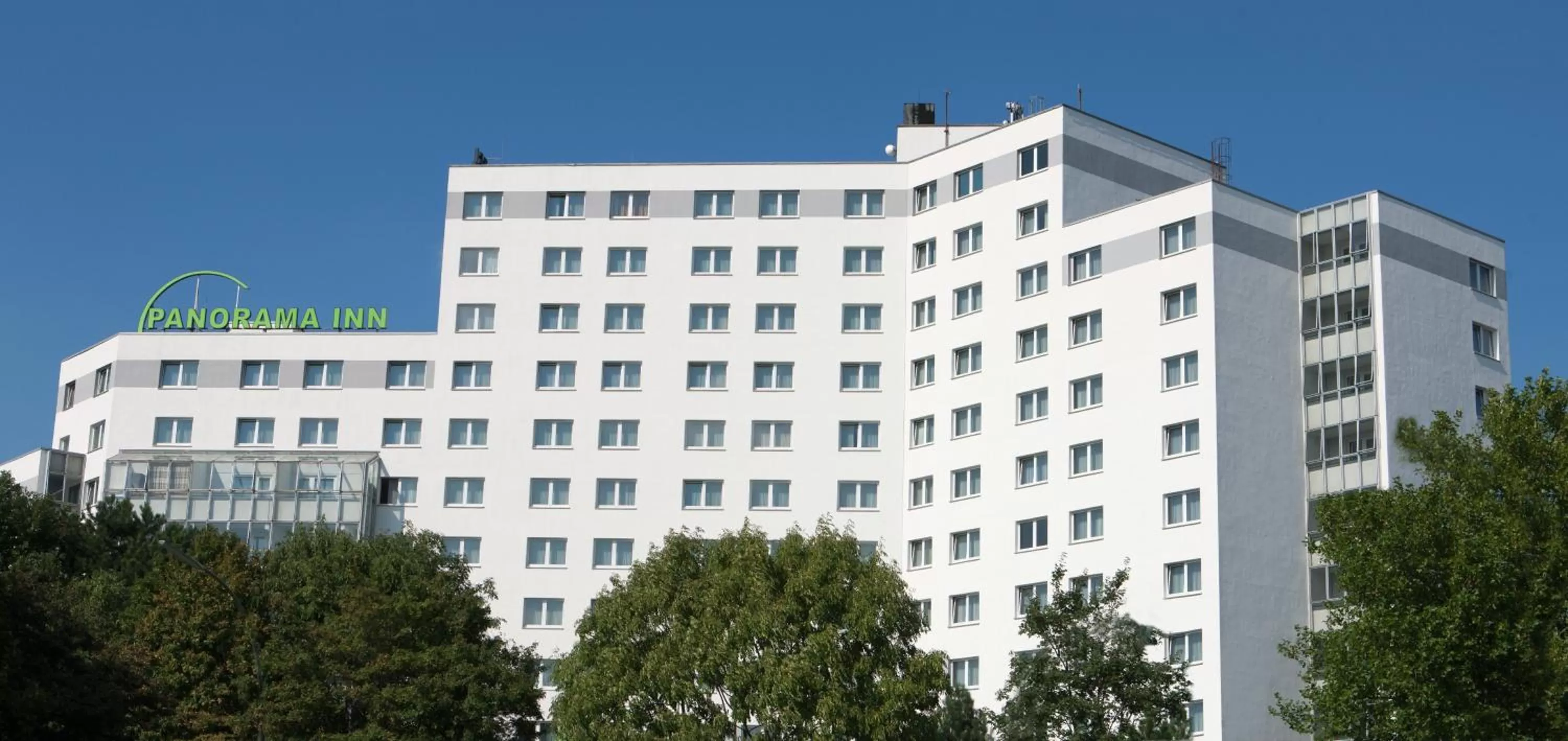 Property building in Panorama Inn Hotel und Boardinghaus
