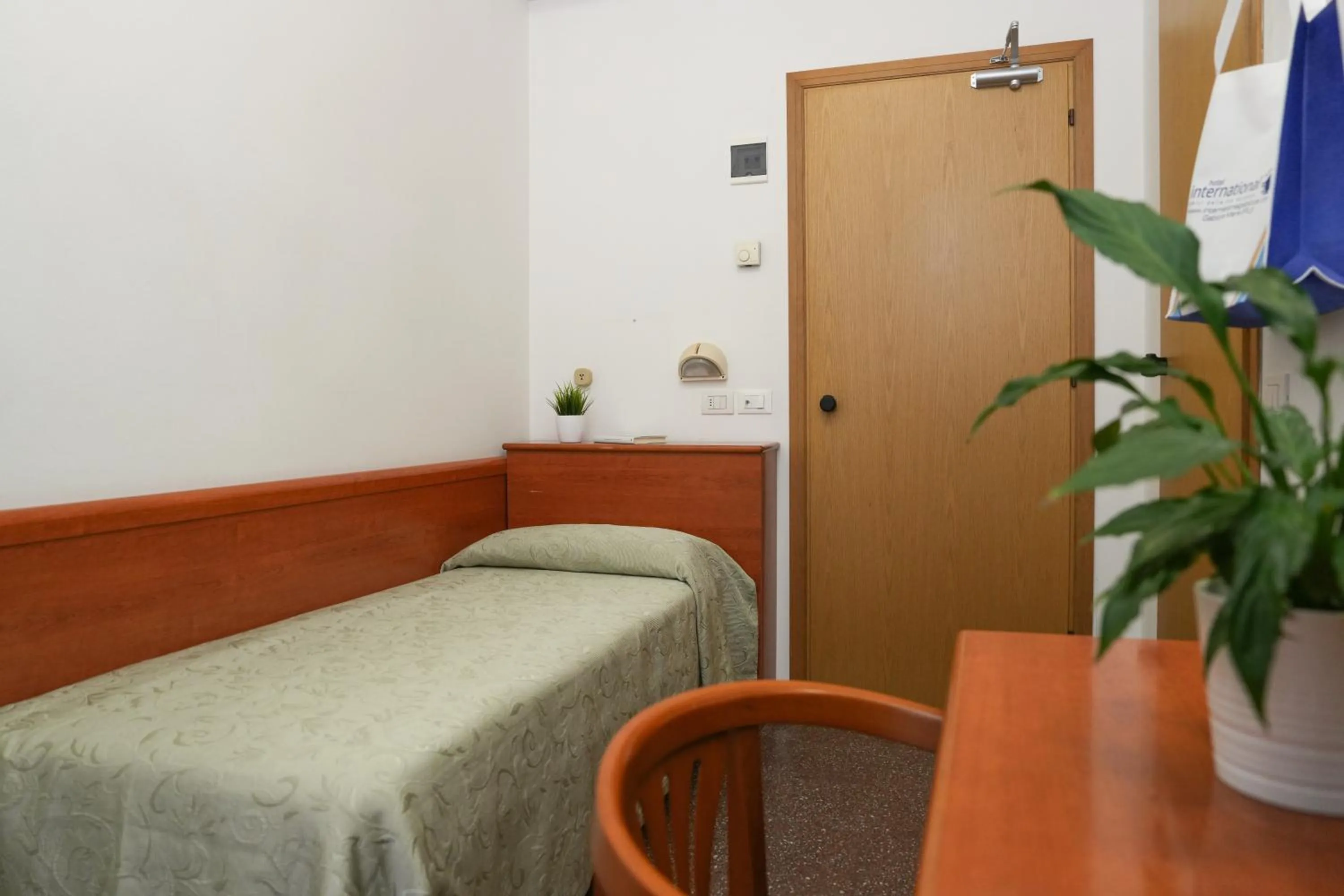 Bedroom, Bed in Hotel International