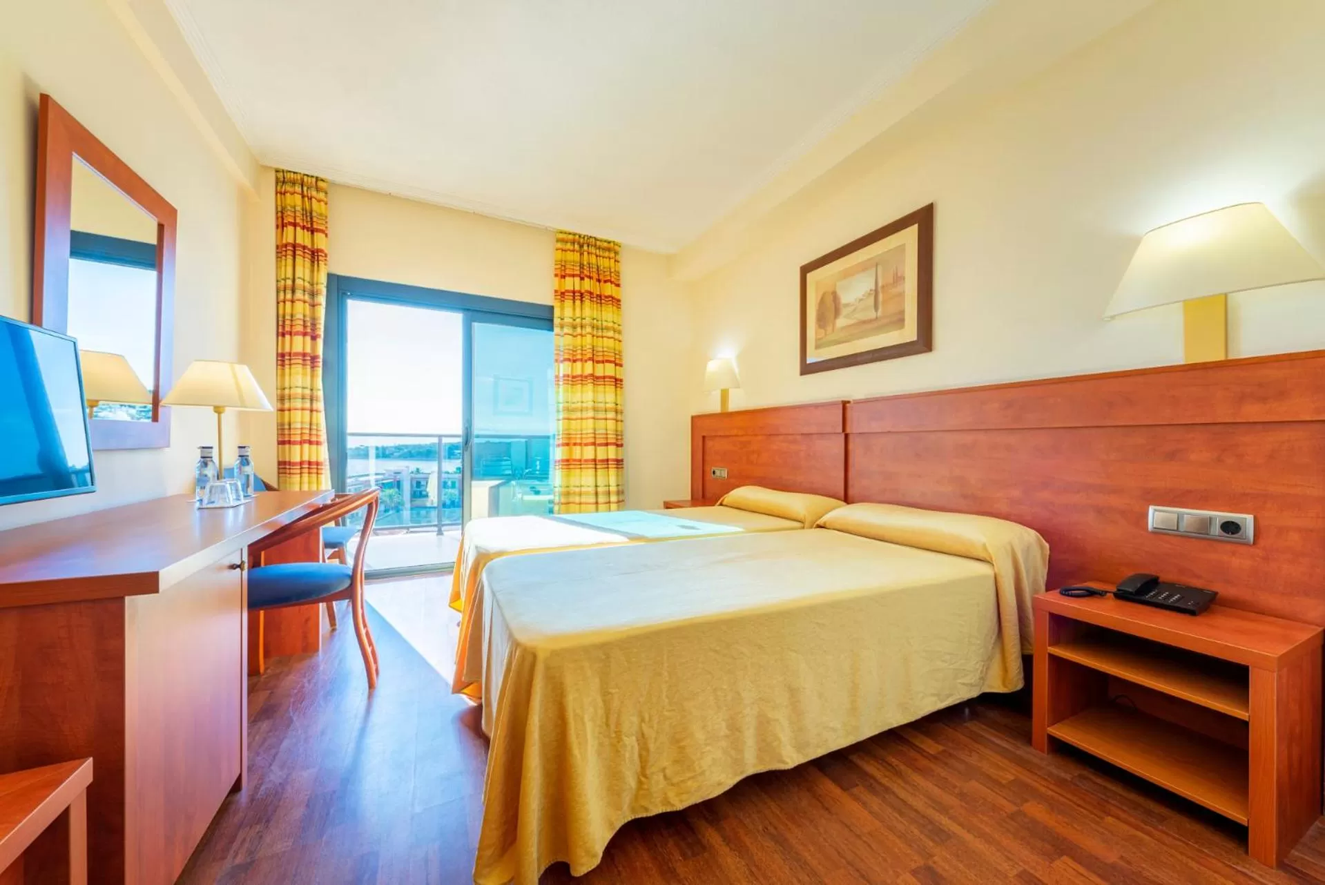 Double or Twin Room with Sea View (2 Adults + 1 Child) in Port Denia